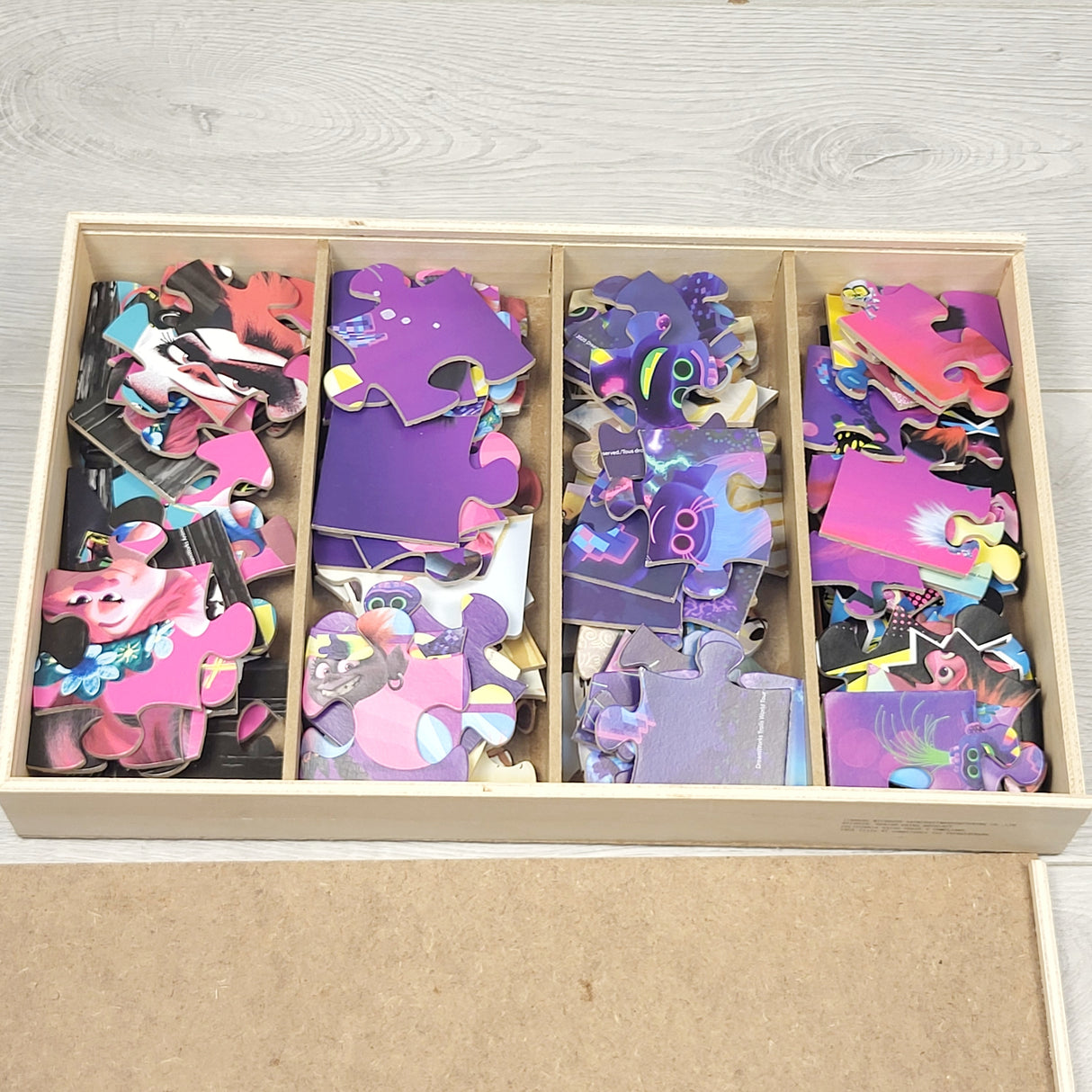 TBRG2 - Trolls wooden puzzle set