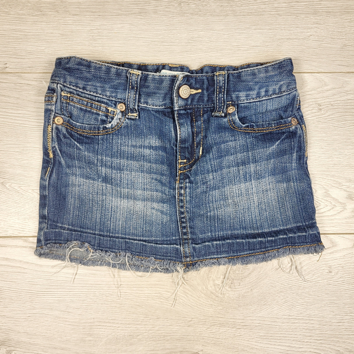 TBRG2 - Old Navy distressed denim skirt. Size 5T
