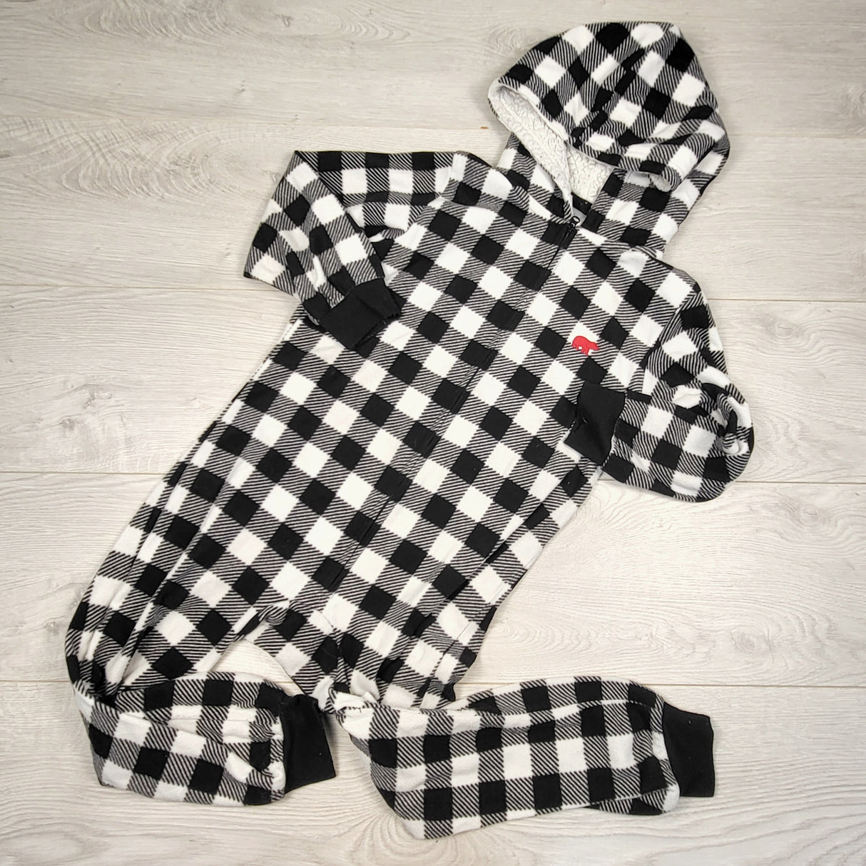 TBRG2 - Children's Place buffalo plaid hooded fleece onesie. Size 5/6