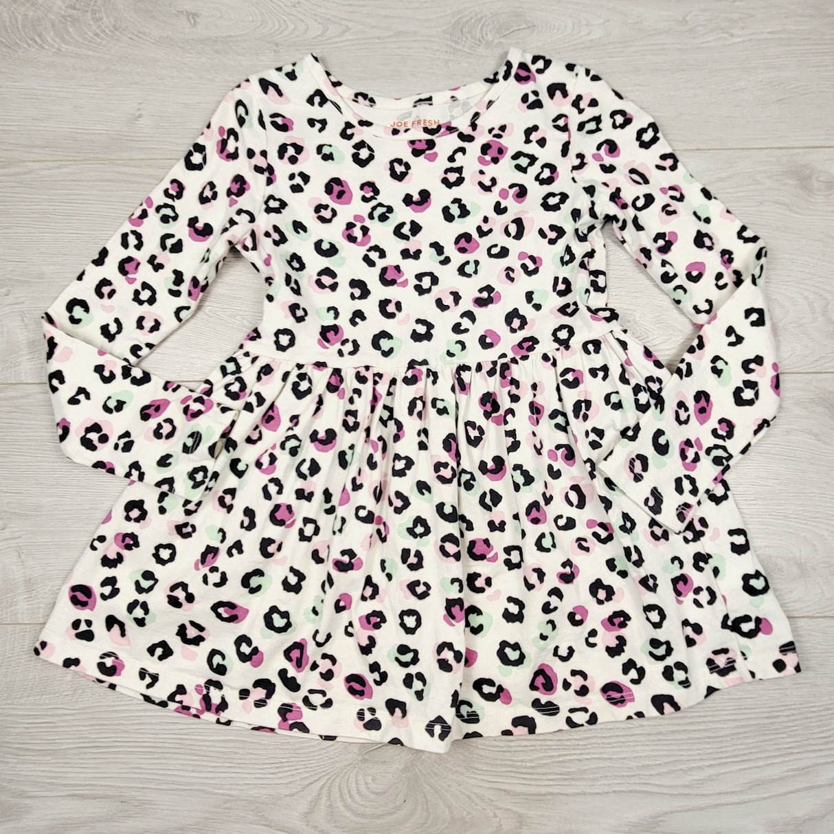 TBRG2 - Joe white leopard print dress. Size 6