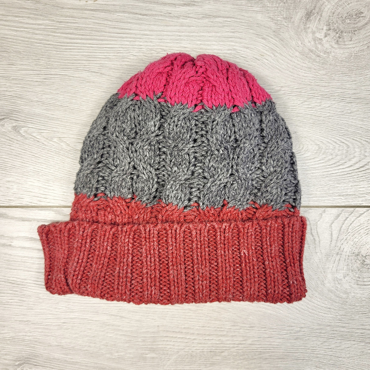 TBRG3 - Gap cable knit toque. Size XS