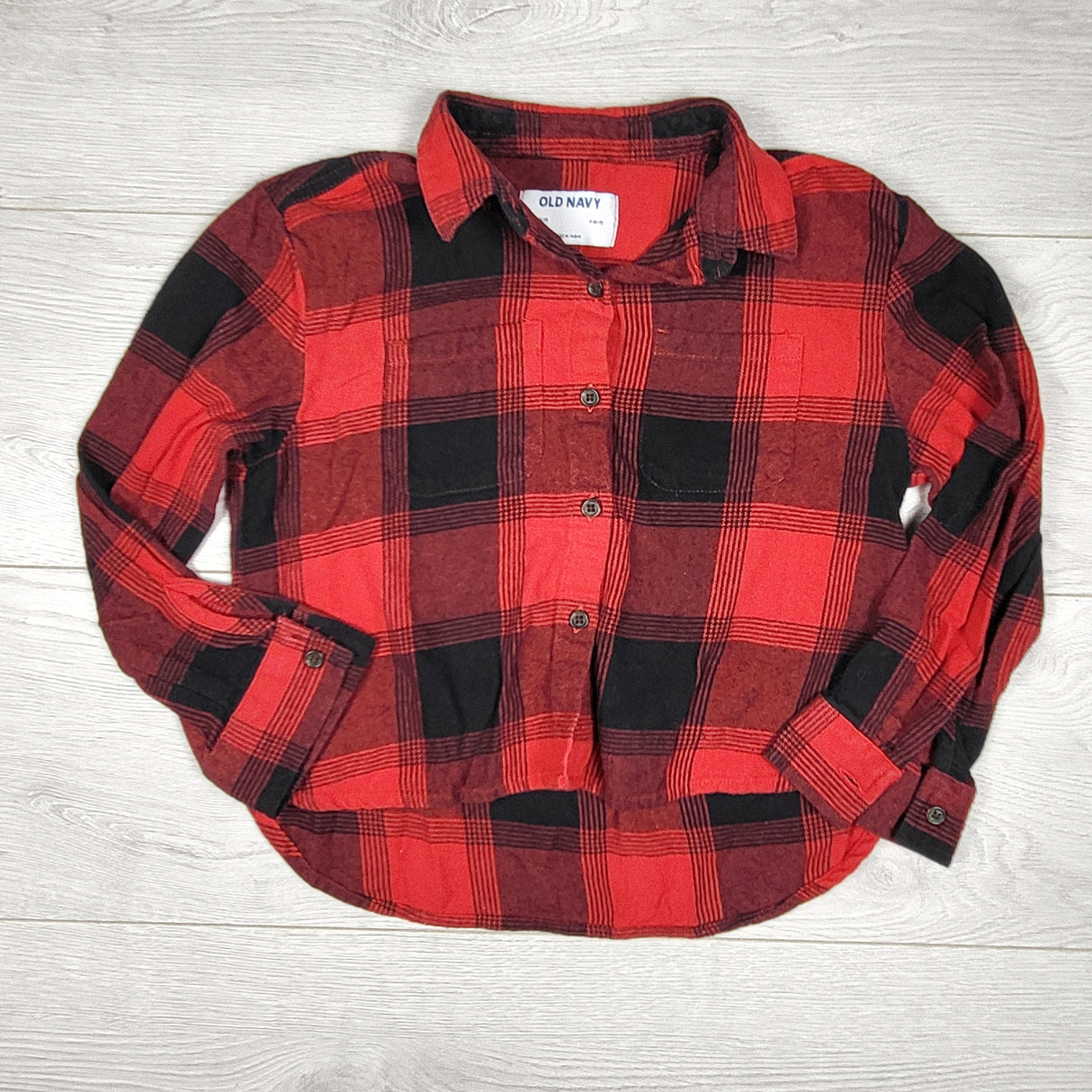 CBRD11 - Old Navy red plaid cropped button down flannel shirt. Size 6/7