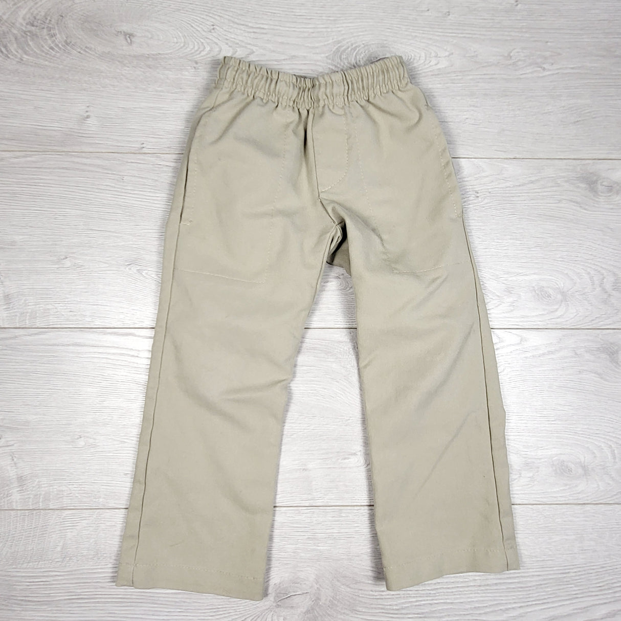 LKAN1 - Cambridge uniform pants. Size 3T