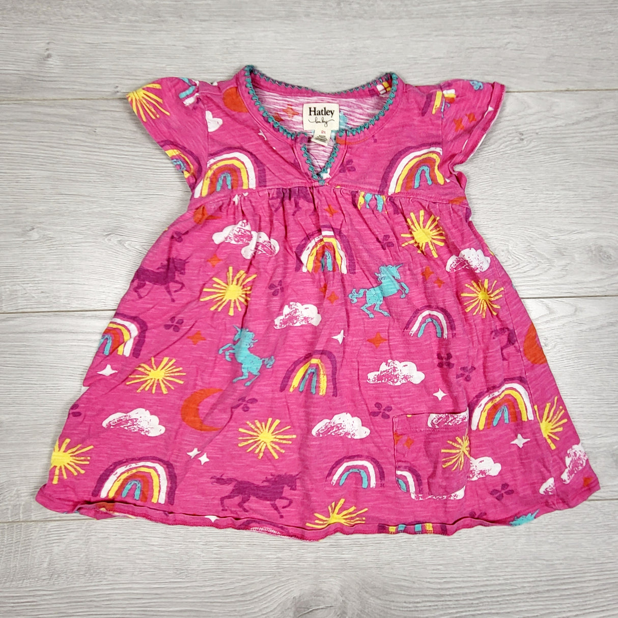 LKAN1 - Hatley pink dress with unicorns and rainbows. Size 2T 🍁