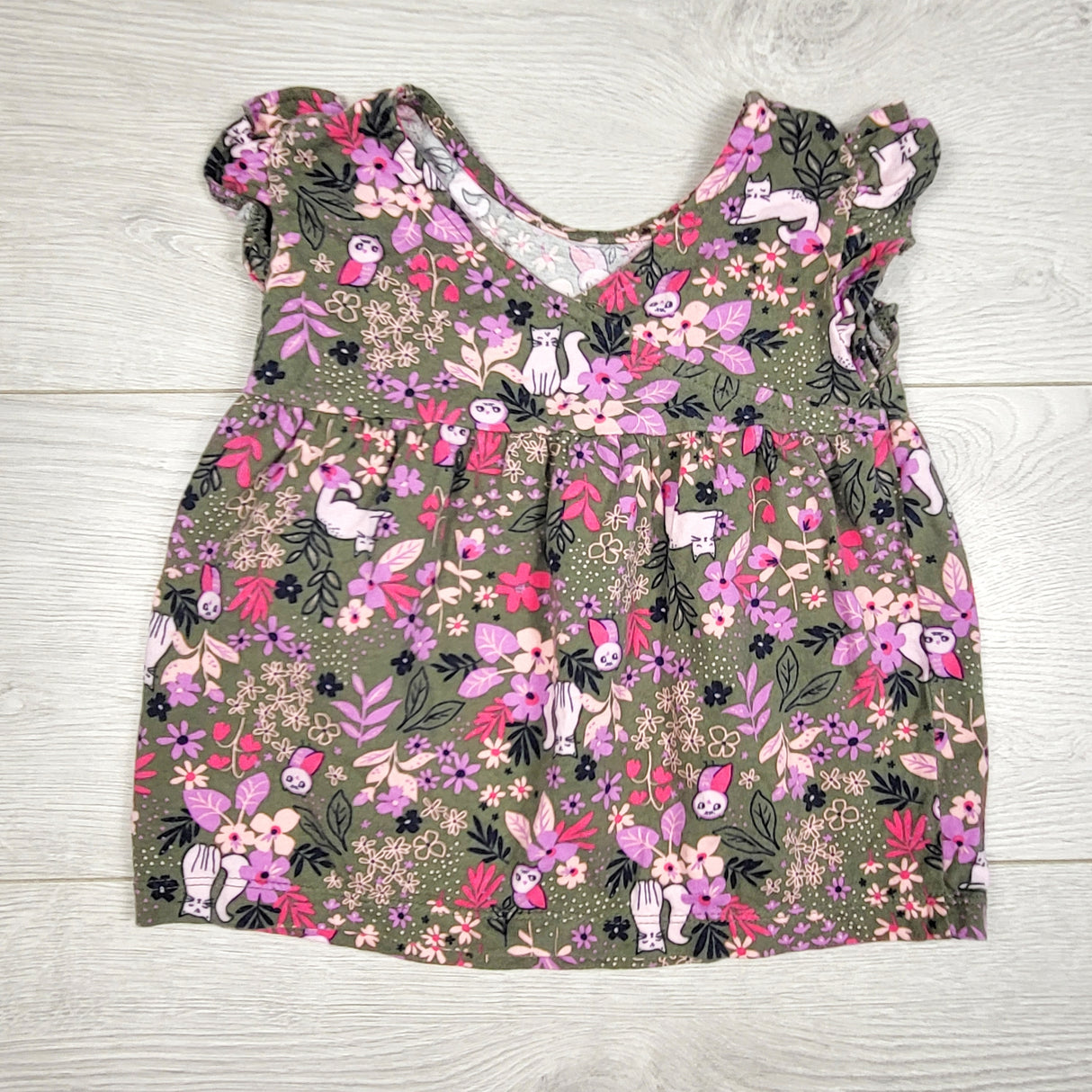 TSTB1 - Carters green floral print top. Size 2T