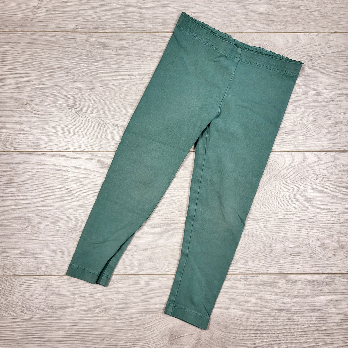 SAHU1 - Tea Collection aqua green leggings. Size 3T
