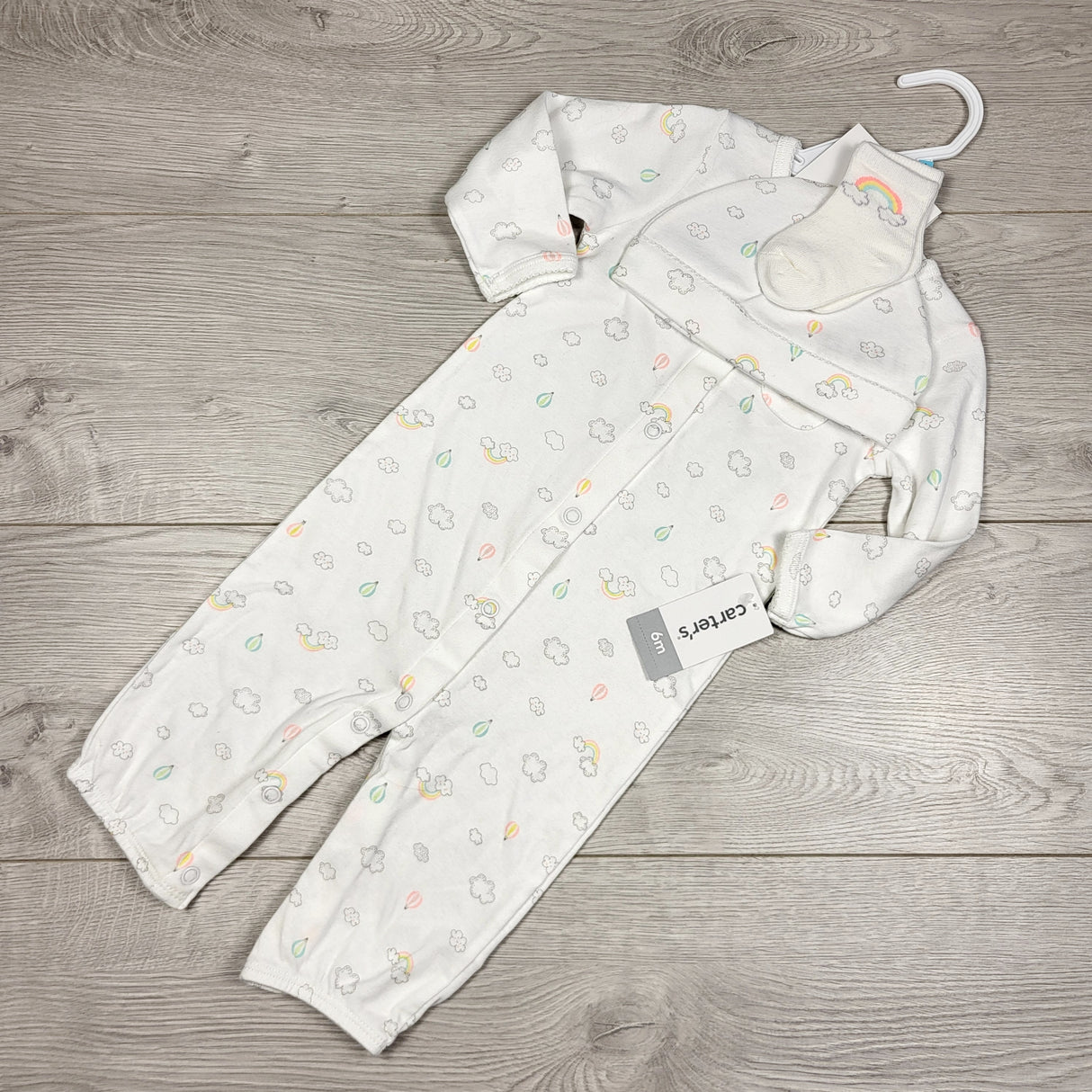 KAMG1 - NEW - Carters white 3pc convertible sleep set with rainbows. Size 6 months