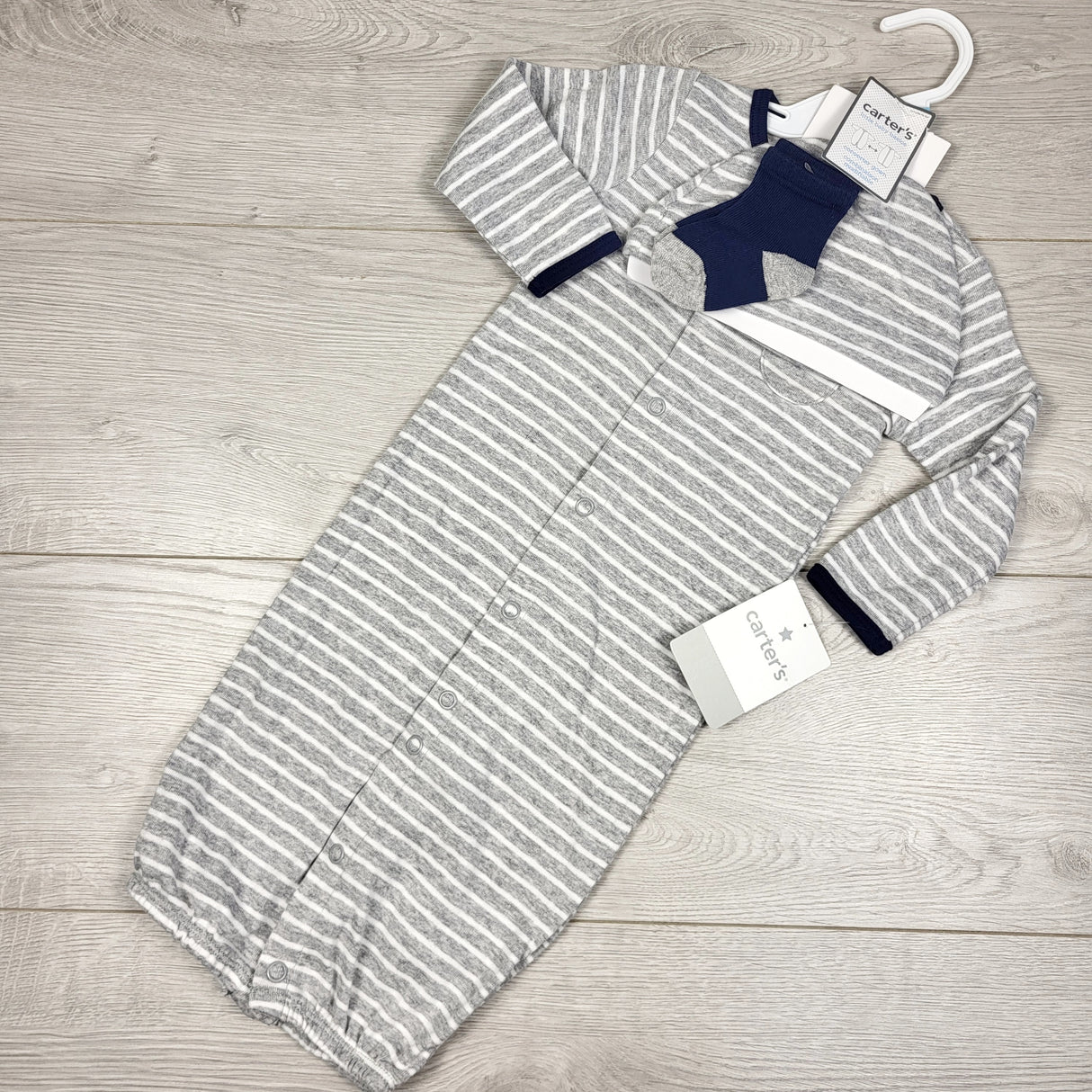 KAMG1 - NEW - Carters grey striped 3pc convertible sleep set. Size 6 months