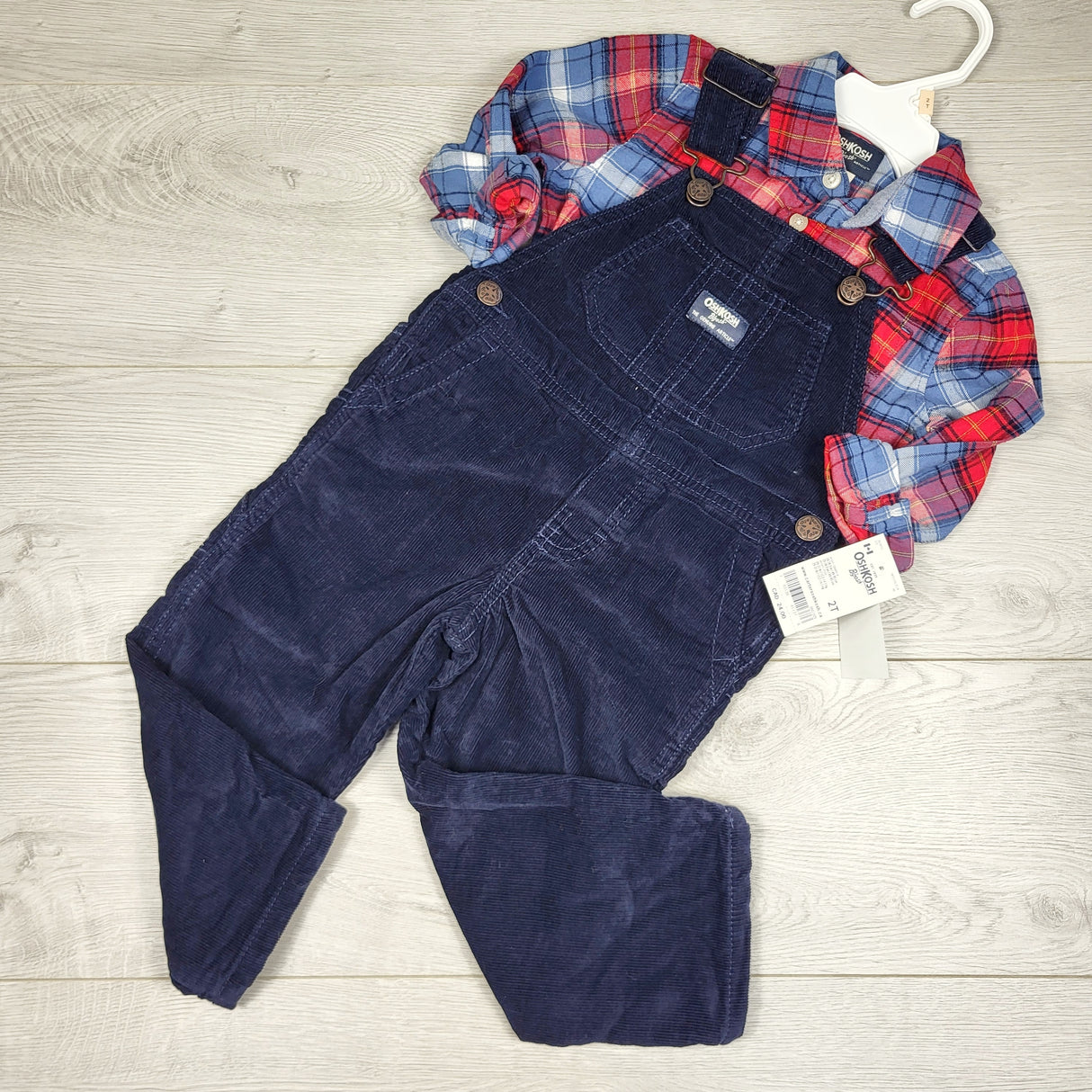 KAMG1 - NEW - Oshkosh navy 2pc corduroy overall set. Size 2T