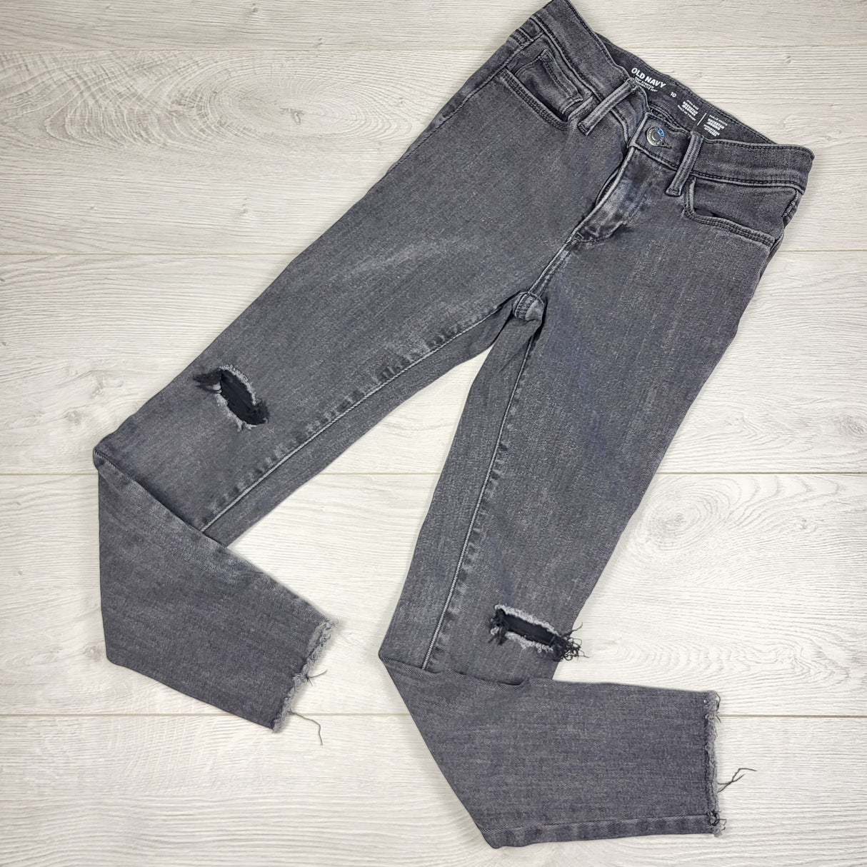 MBW1 - Old Navy grey distressed rockstar jeggings. Size 10
