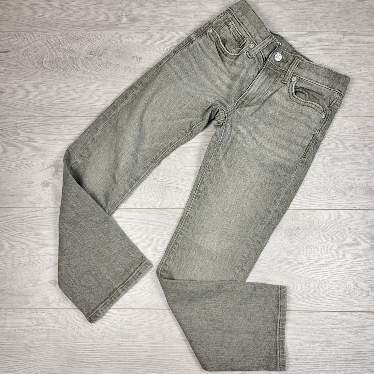 MBW1 - Old Navy grey slim fit jeans. Size 8