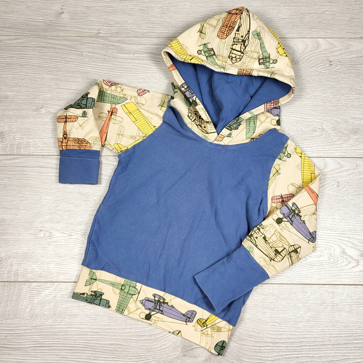 DMKY3 - Handmade grow with me hoodie with airplanes. Approx 3-12 months