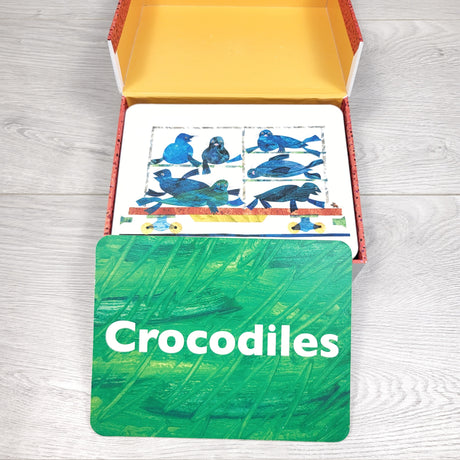 LUGE1 - Eric Carle double-sided flash cards