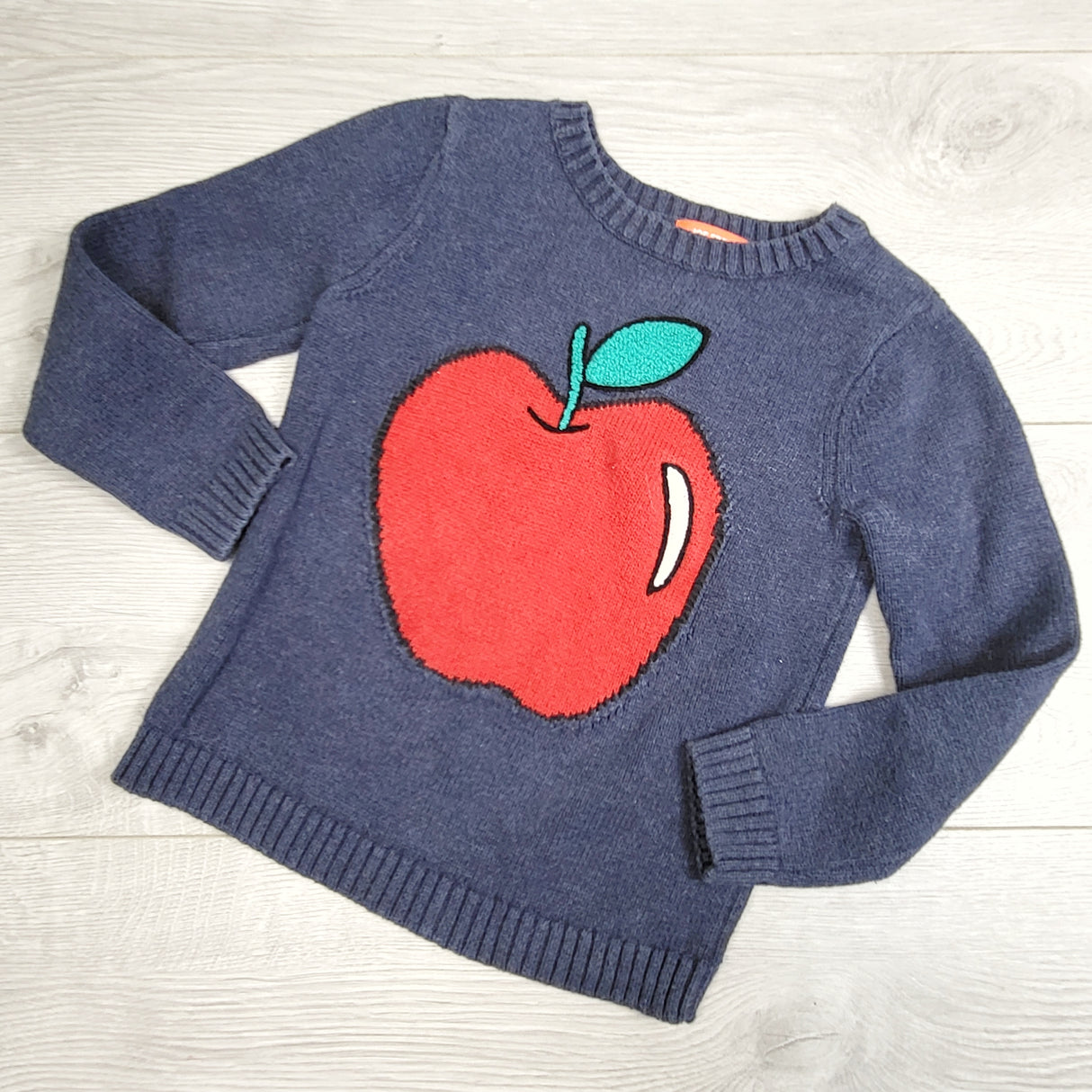 LUGE1 - Joe blue apple sweater. Size 4T