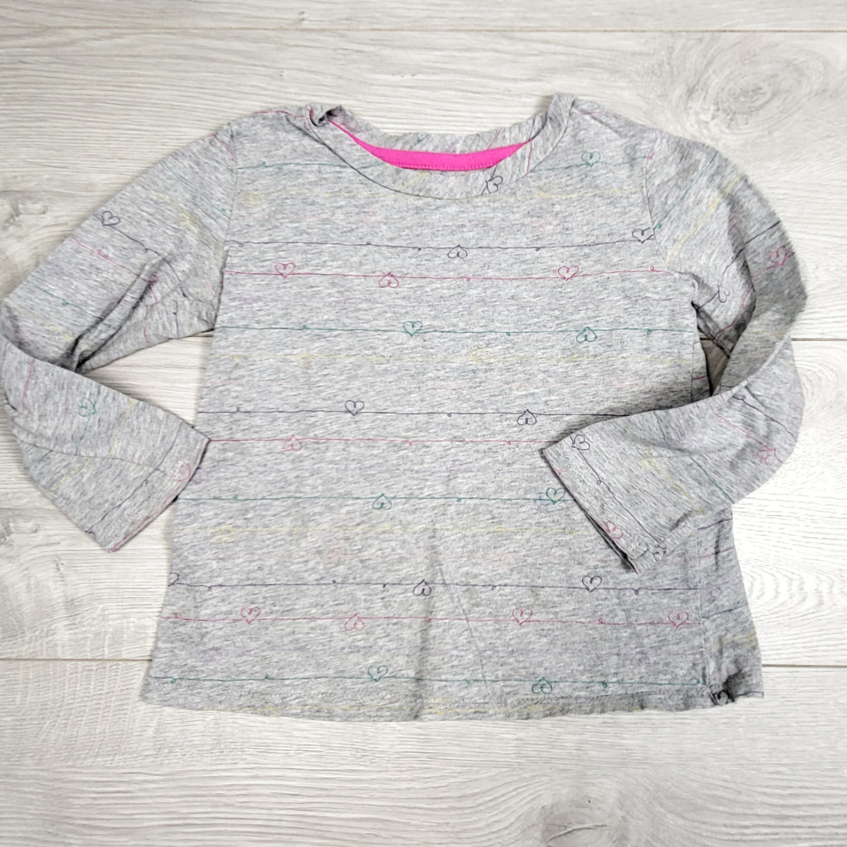 LUGE1 - George grey striped top with hearts. Size 4T