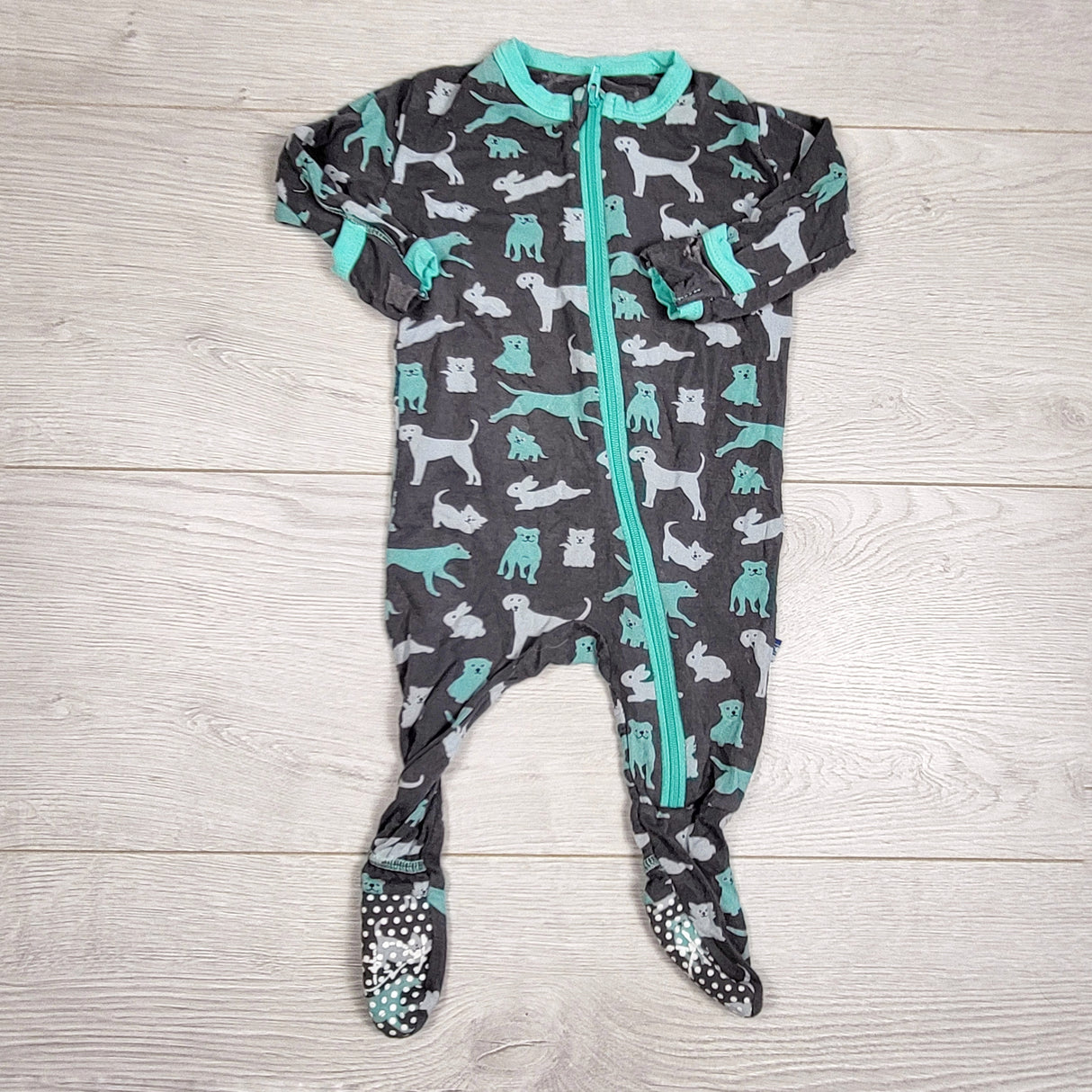 DMKY4 - Kickee Pants grey zippere bamboo sleeoer with dogs. Size 0-3 months