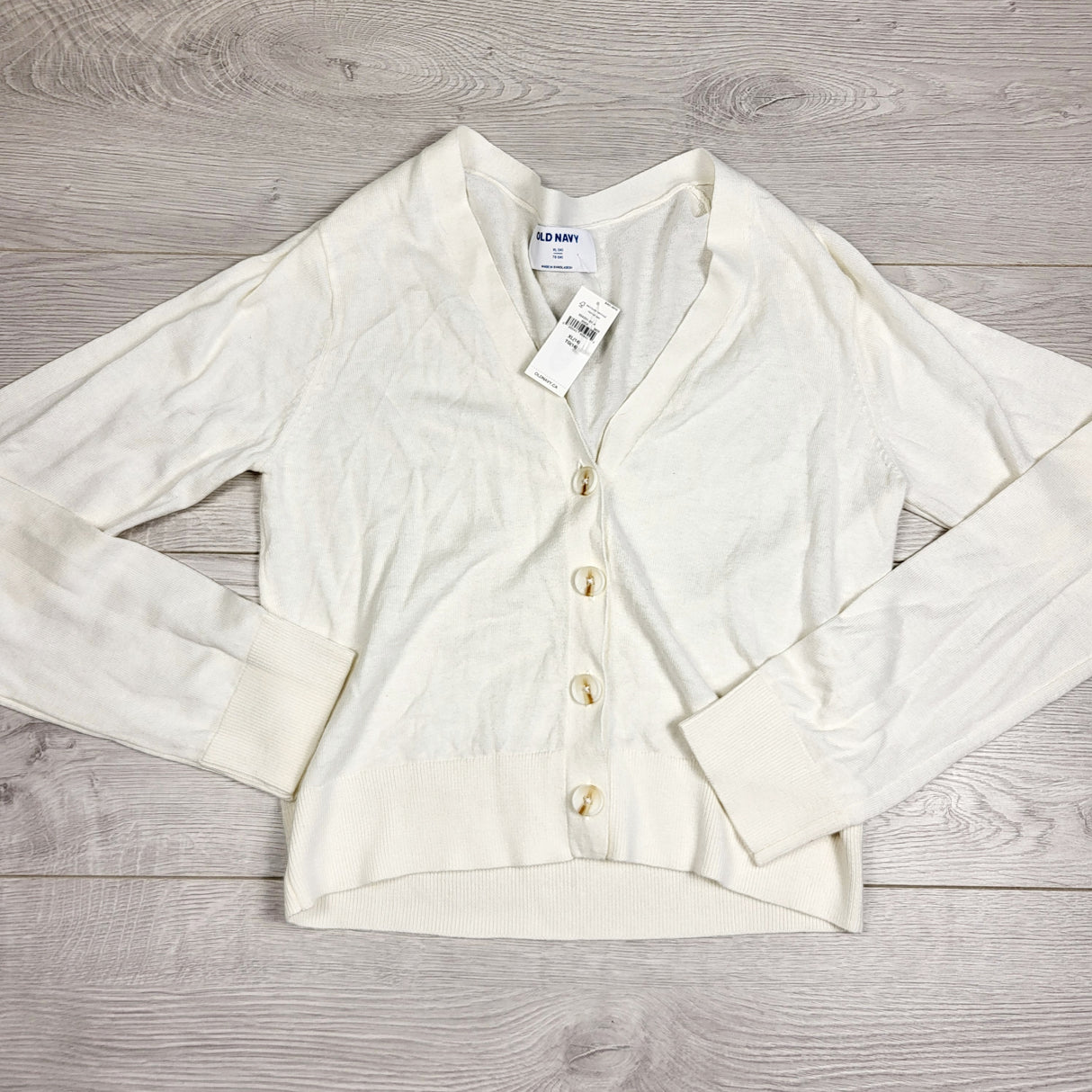 KHW1 - NEW - Old Navy white lightweight cardigan sweater. Size 14