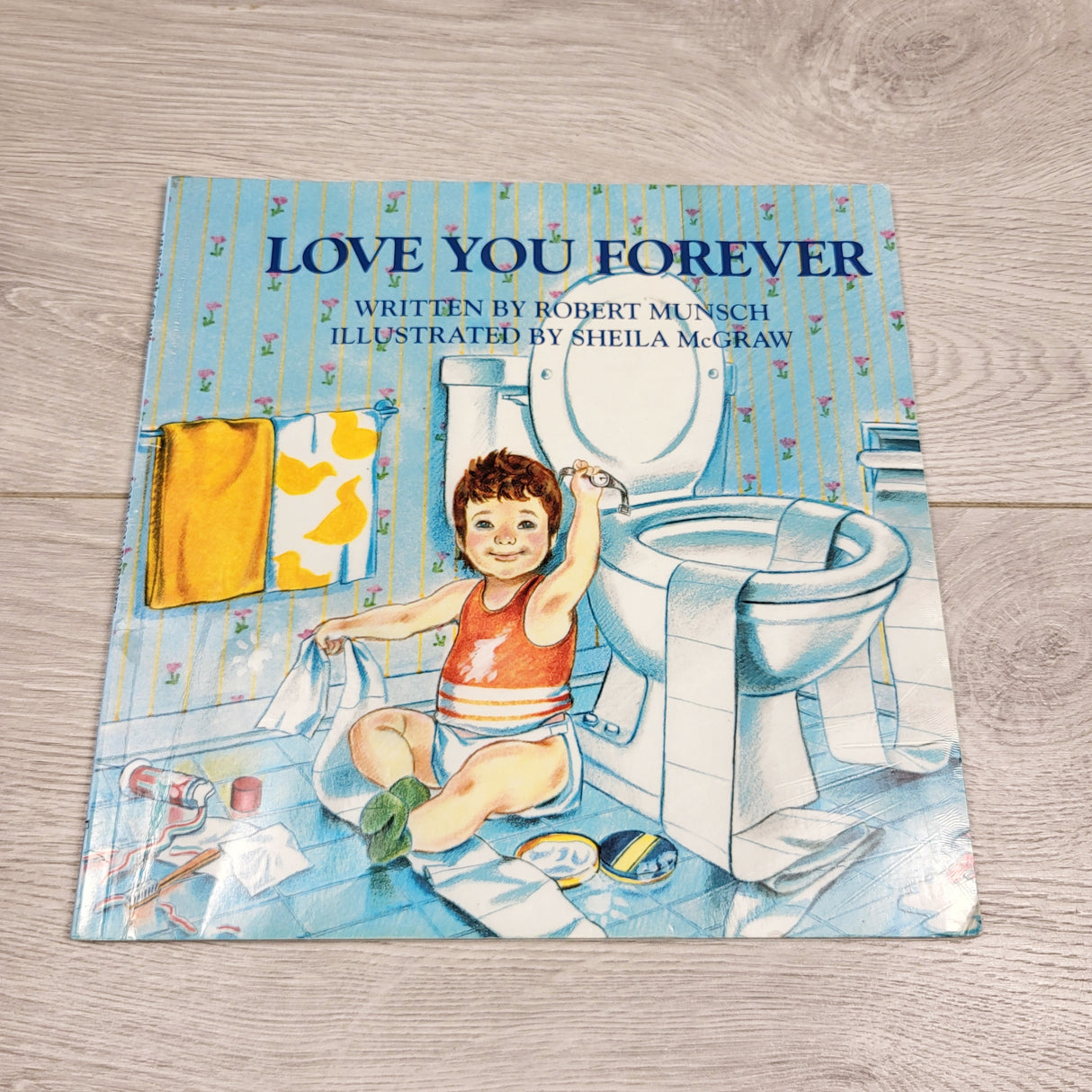KDEL1 - Love You Forever. Soft cover book