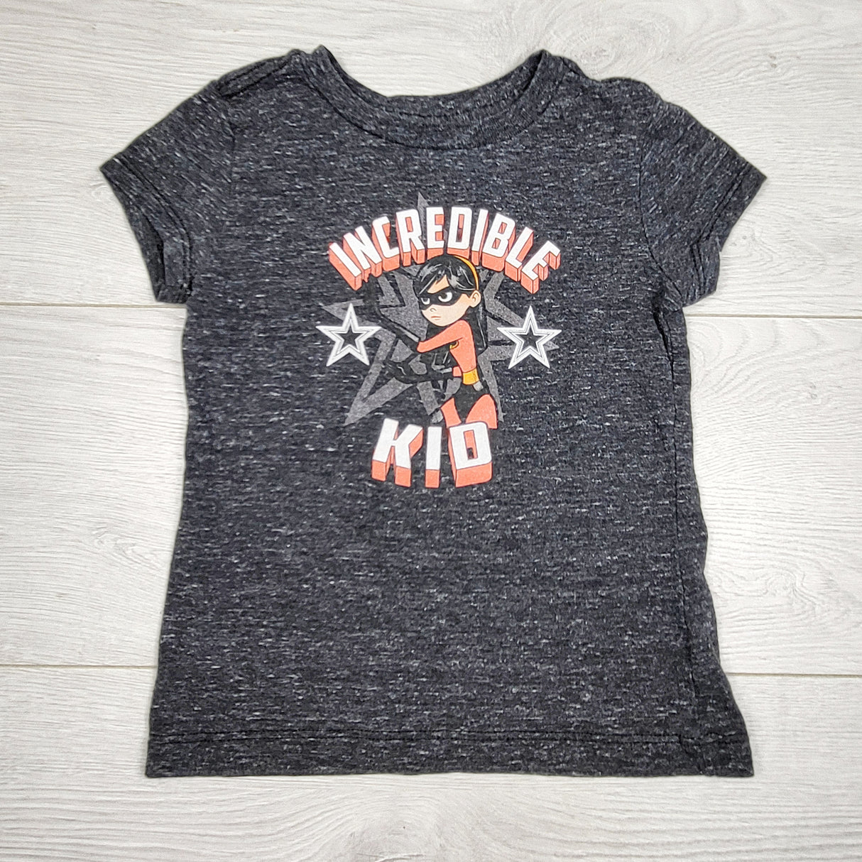 KIJA1 - Grey "Incredible Kid" t-shirt. Size 4T