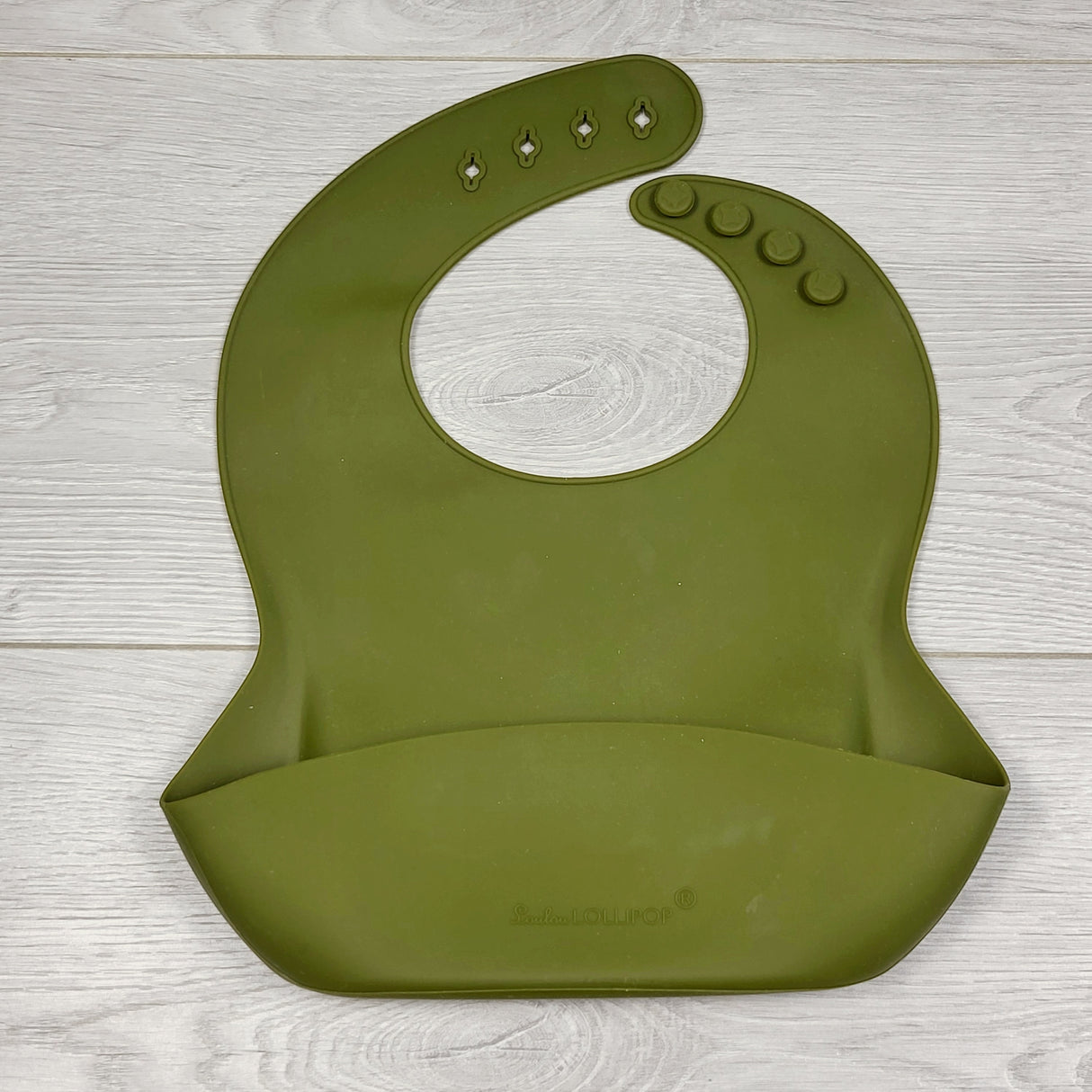 KDEL2 - Loulou Lollipop green silicone bib 🍁