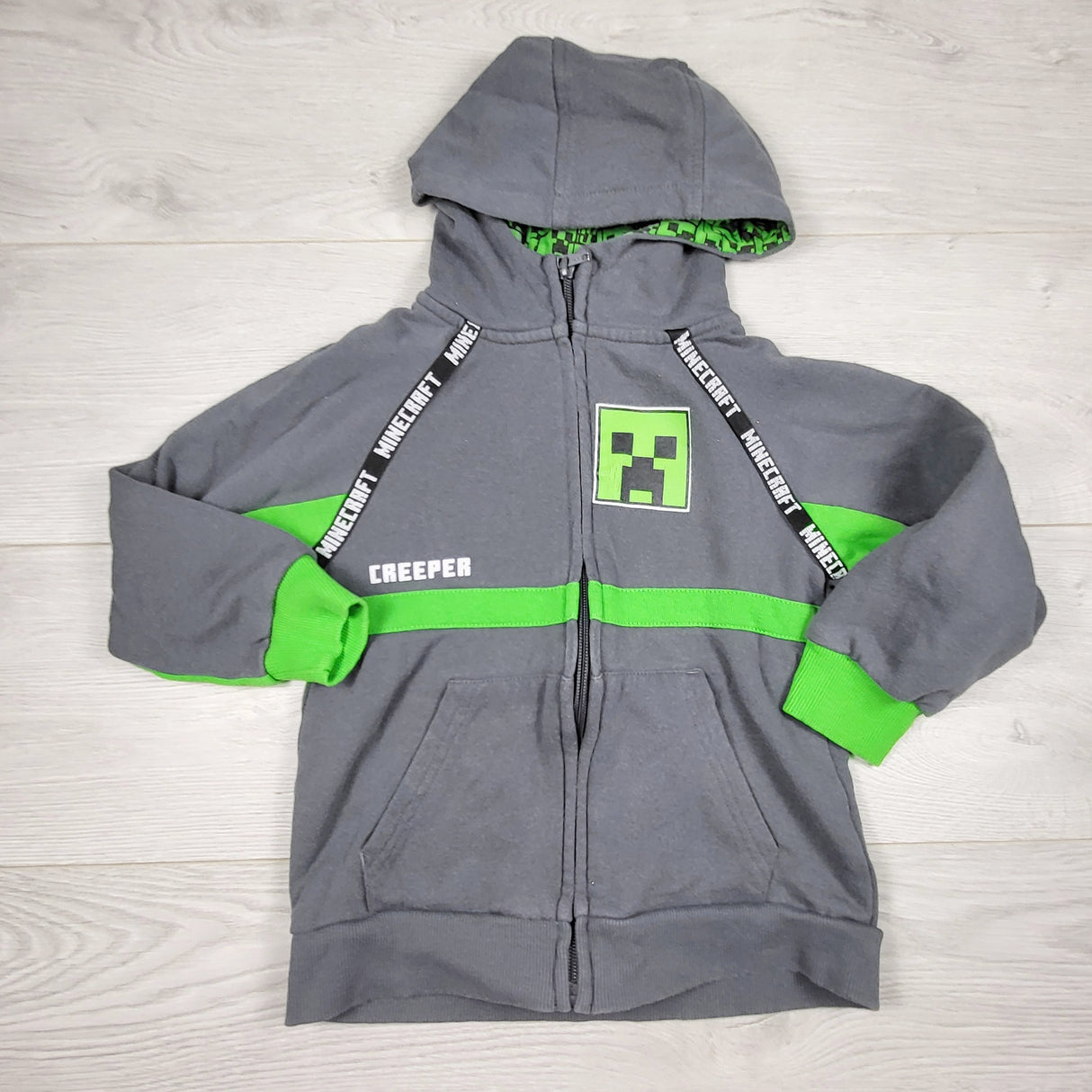 KIJA4 - Minecraft grey zip up Creeper hoodie. Size 5T