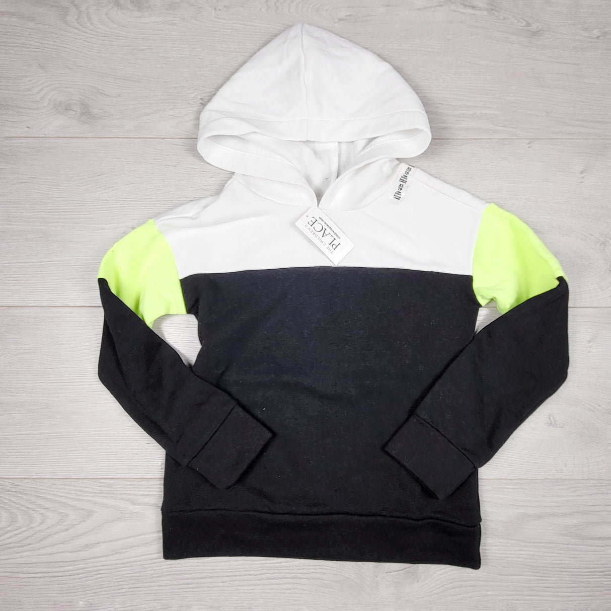 TCWD1 - NEW - Children's Place pullover hoodie. Size 4T