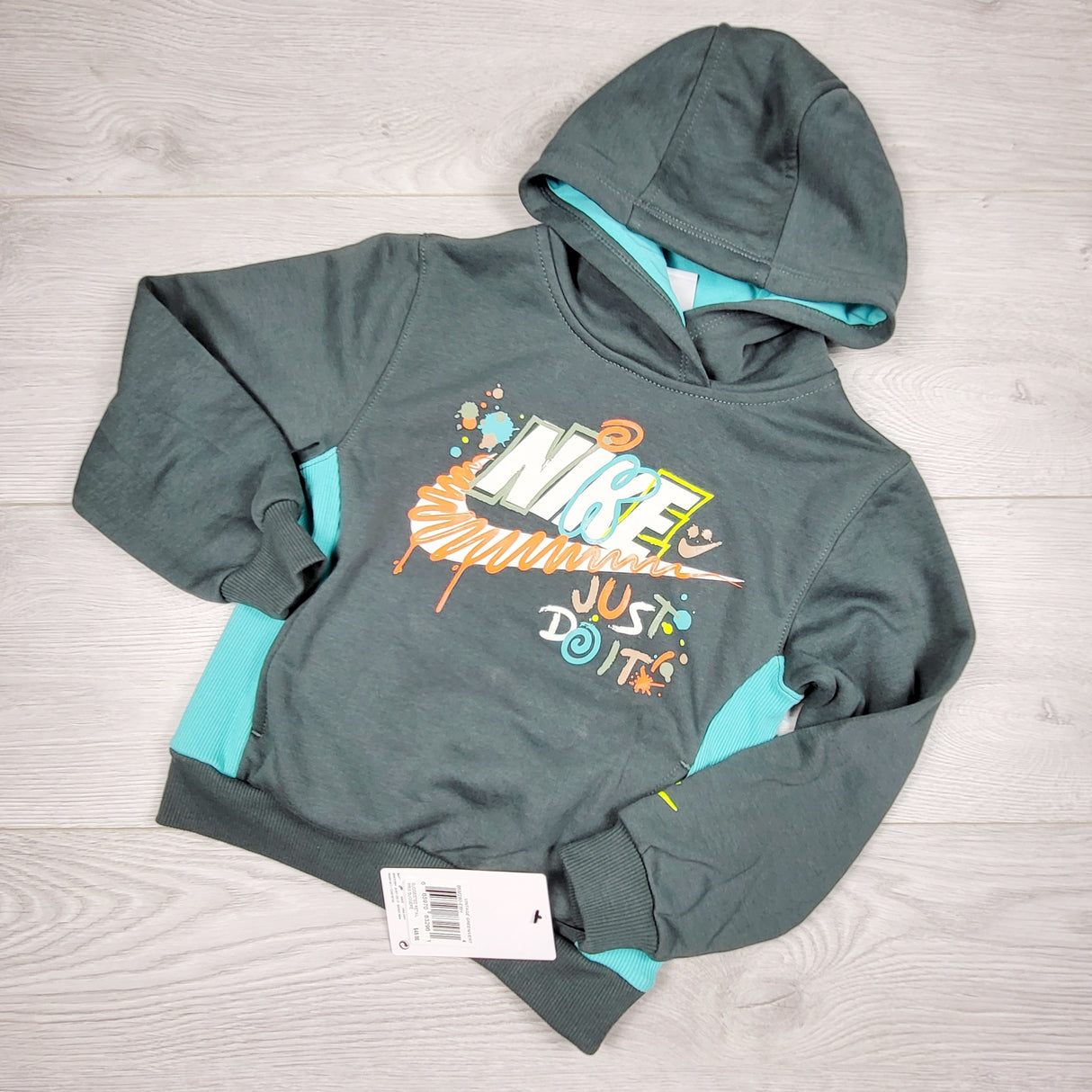 TCWD1 - NEW - Nike terrycloth lined pullover doodle hoodie. Size 4T
