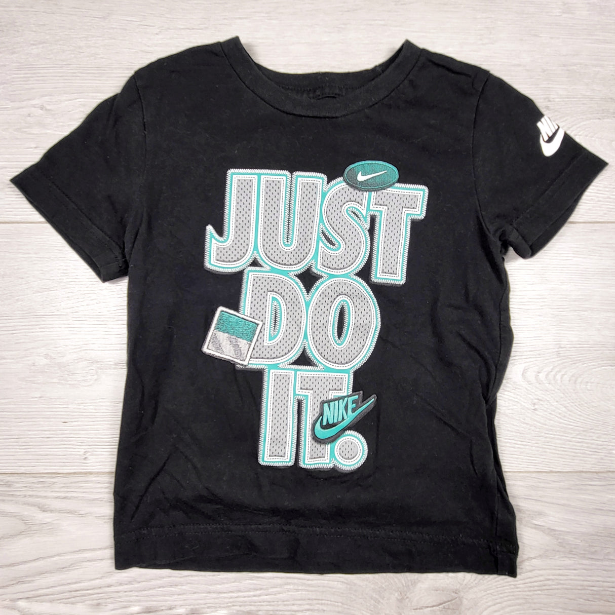 TCWD1 - Nike black "Just Do It" t-shirt. Size 3T
