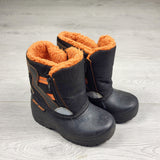LUGE2 - Gray Wolf black and orange snow boots. Size 6