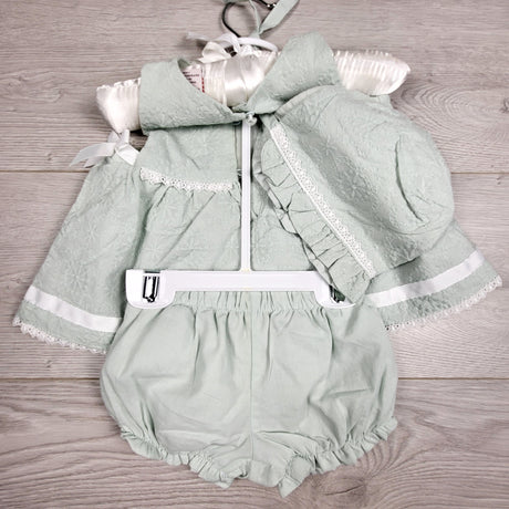 KAMG5 - NEW - Catherine Malandrino sage green 3pc set. Size 3-6 months