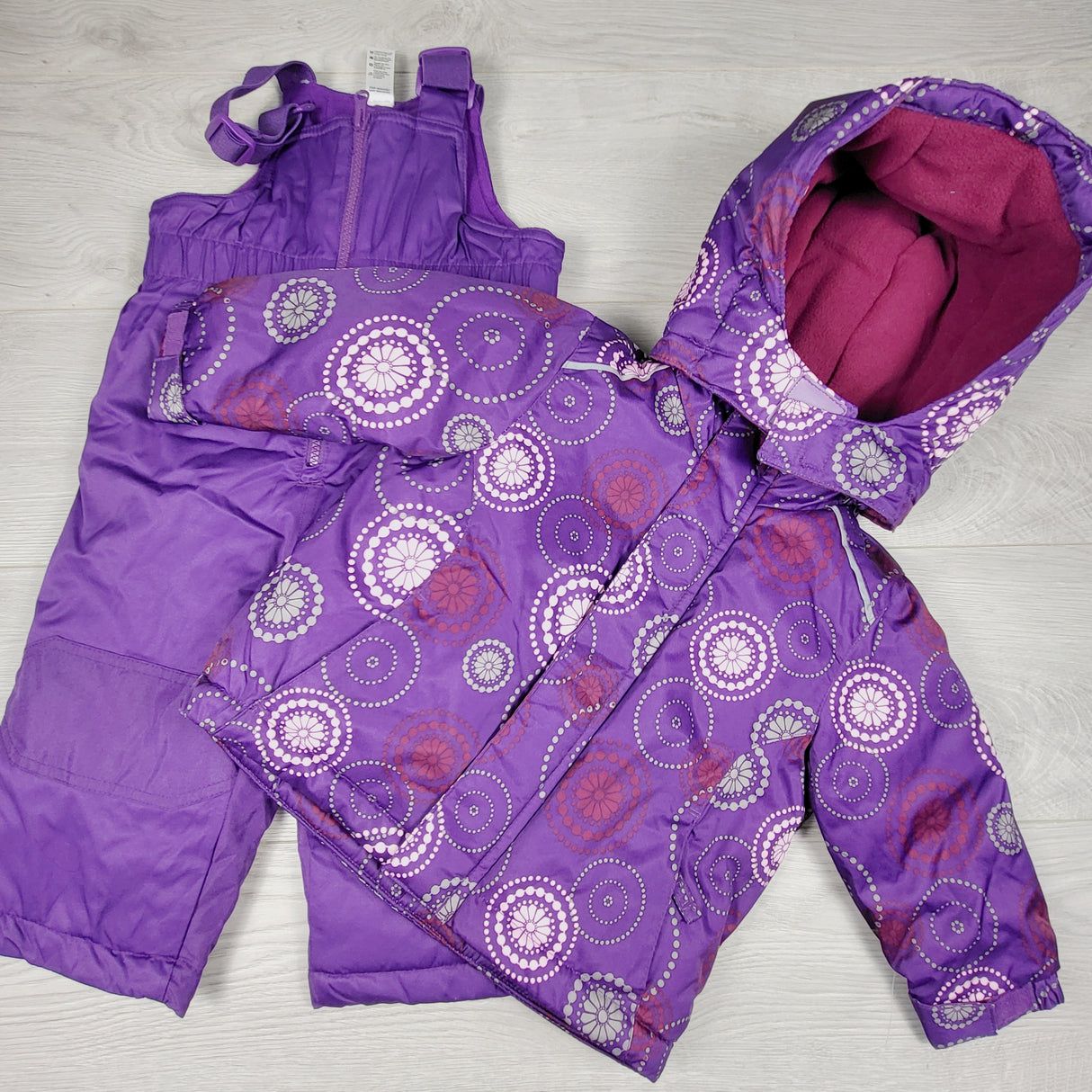BHPP1 - George purple patterned 2pc snow suit. Size 12-18 months