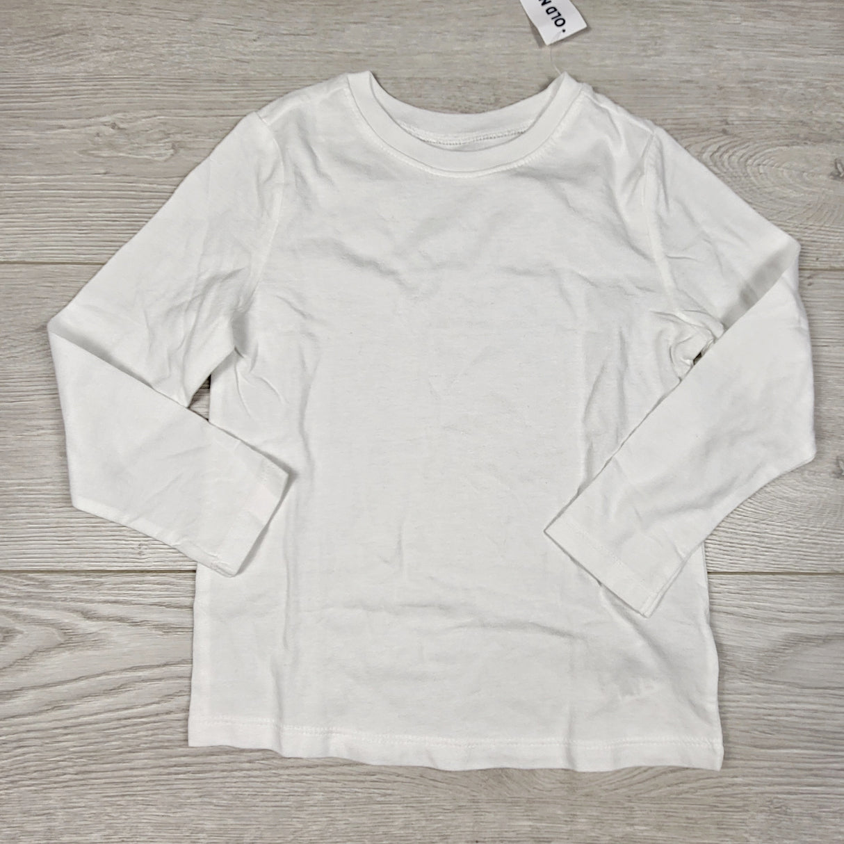 RZA1 - NEW - Old Navy white long sleeved top. Size 4T