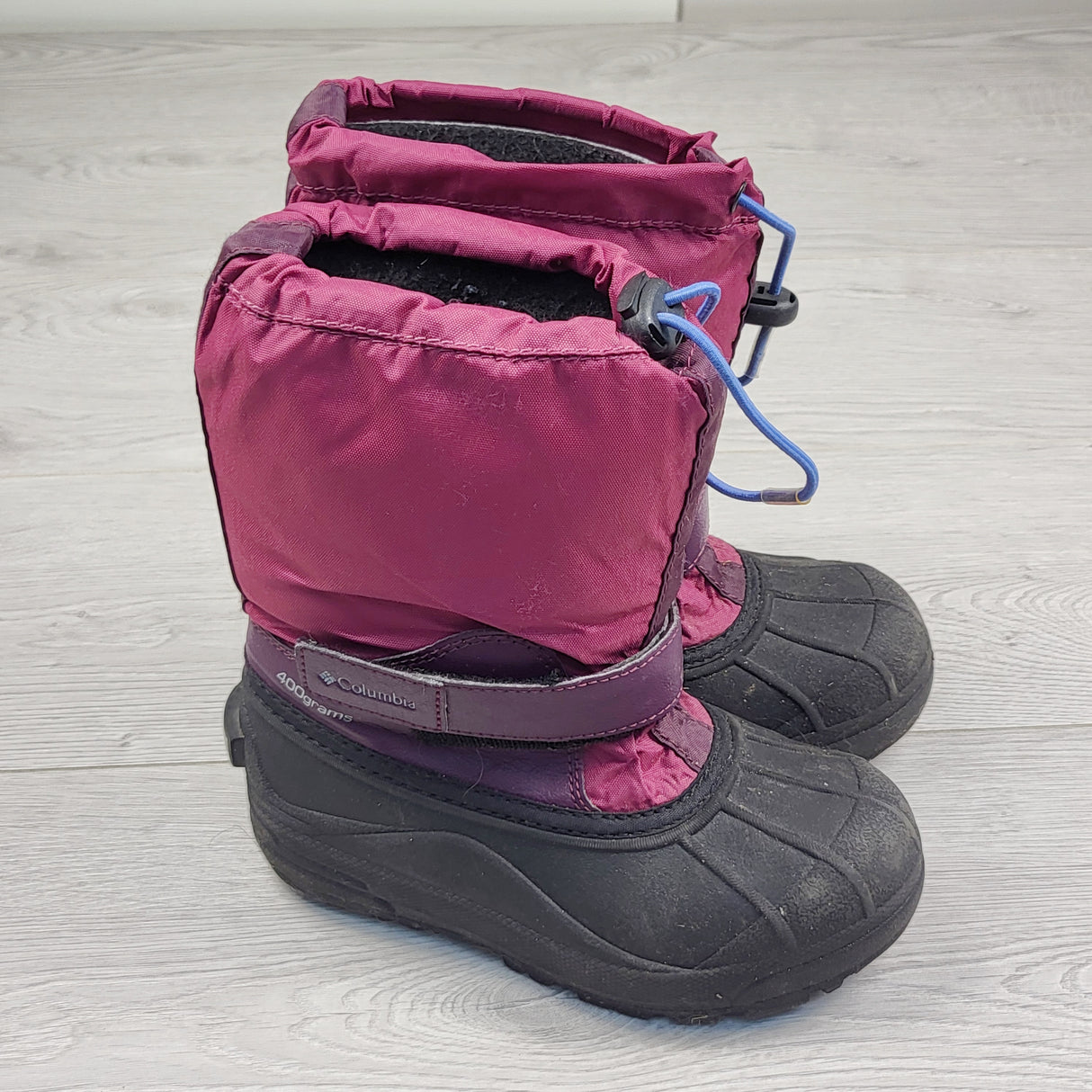 HWIL1 - Columbia snow boots with removable liners. Size 13