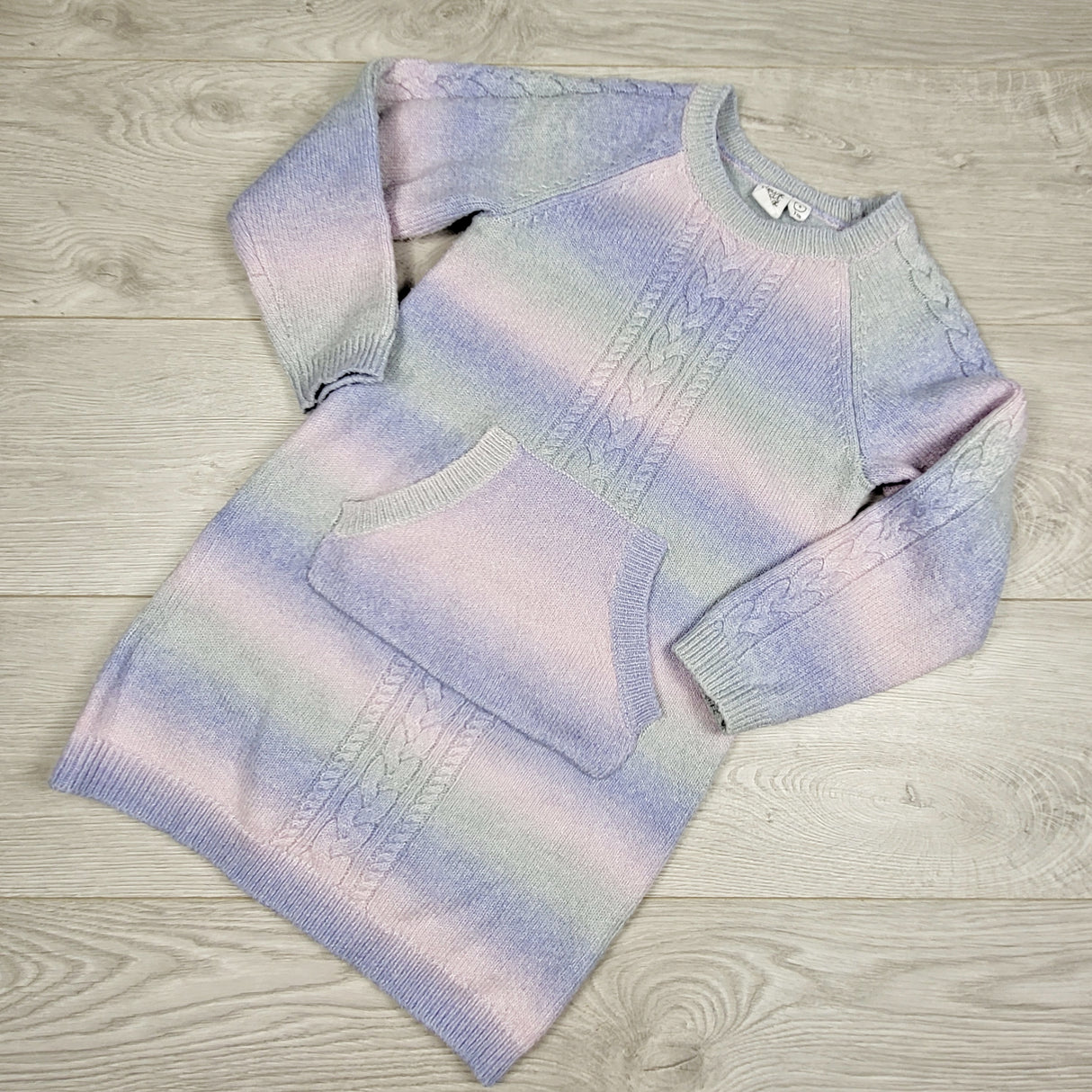 HWIL1 - Deux Par Deux gradient pastel sweater dress. Size 6 🍁