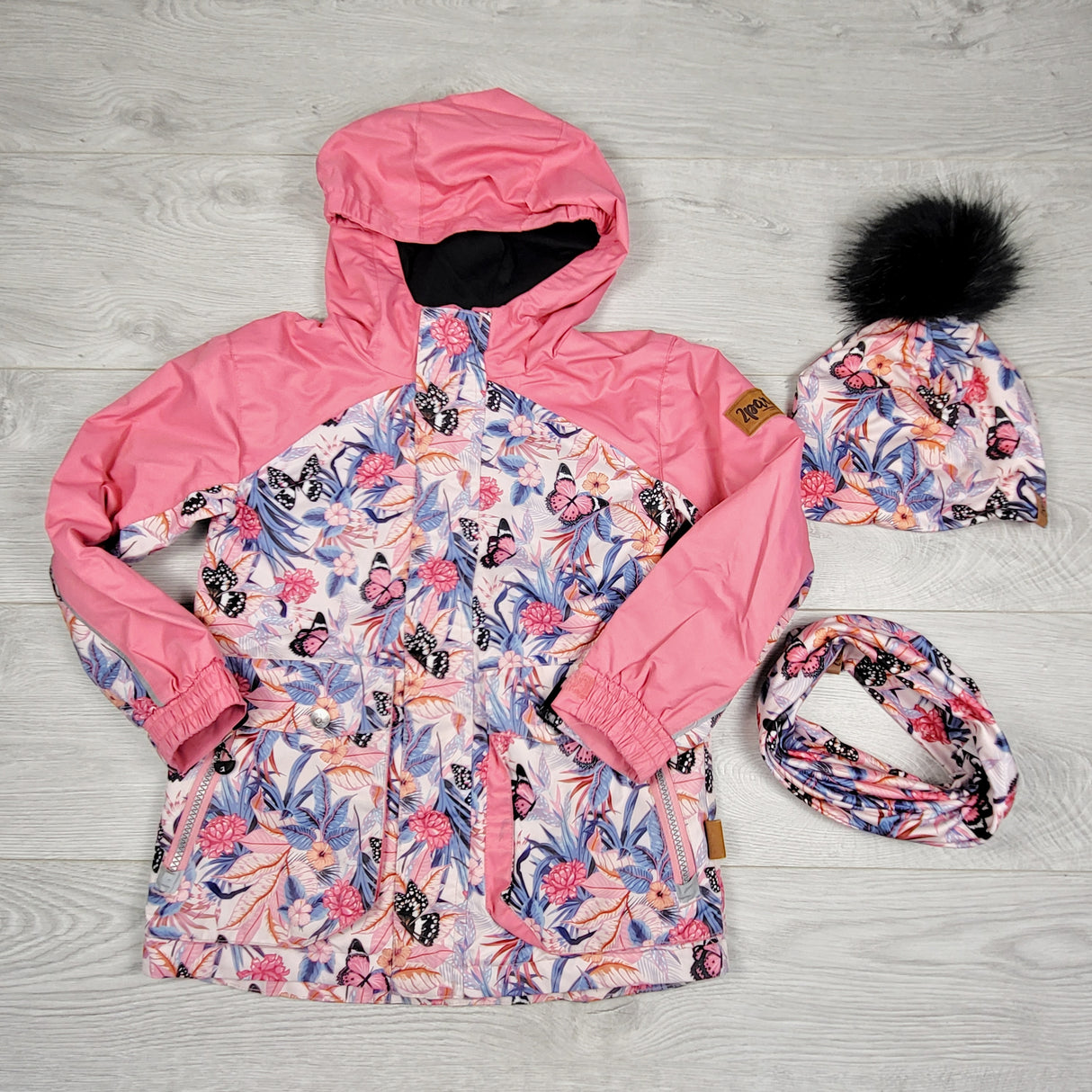 HWIL1 - Deux Par Deux floral print rain coat with matching hat and neck tube. Size 6 🍁