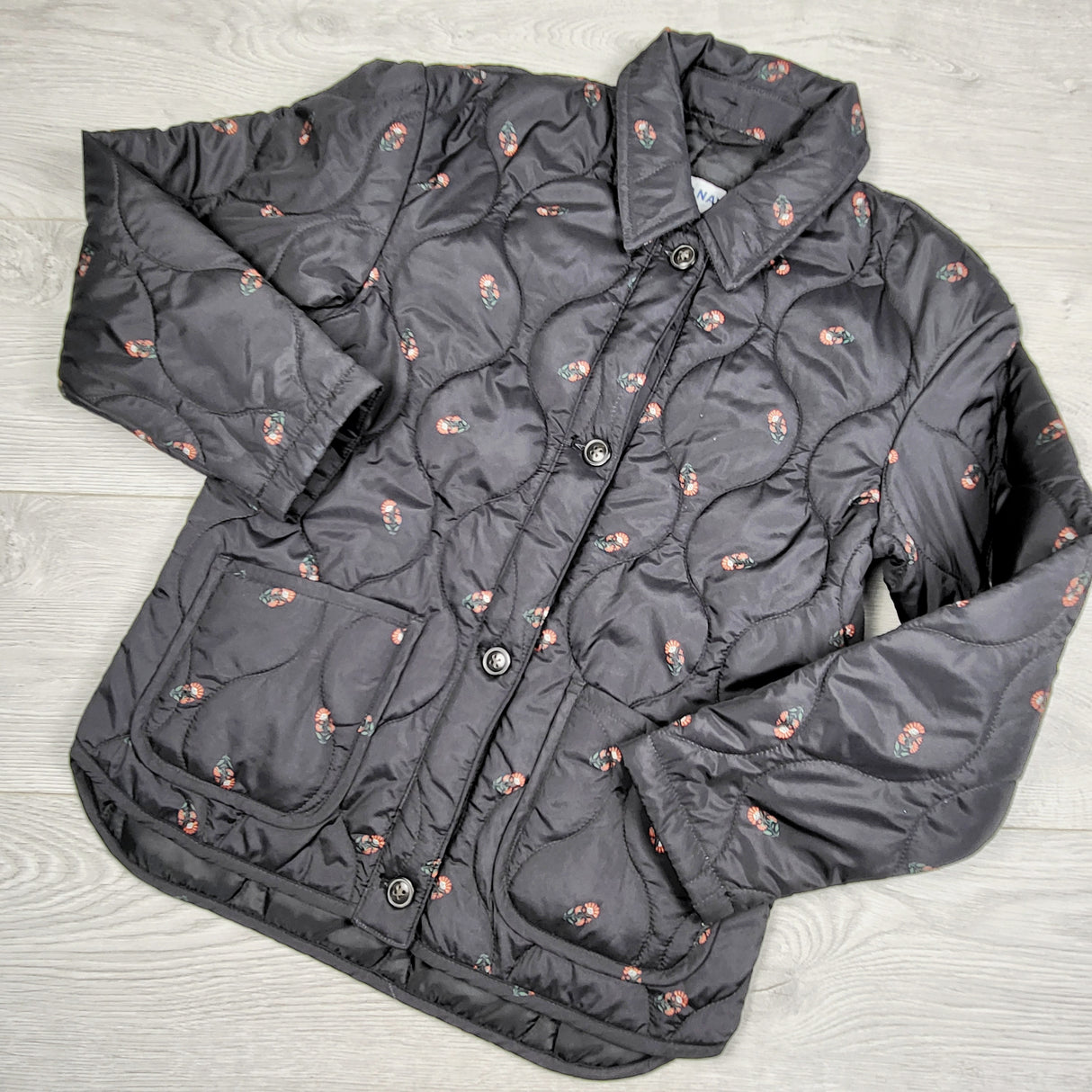 HWIL1 - Old Navy black floral printed quilted water resistant jacket. Size 10/12