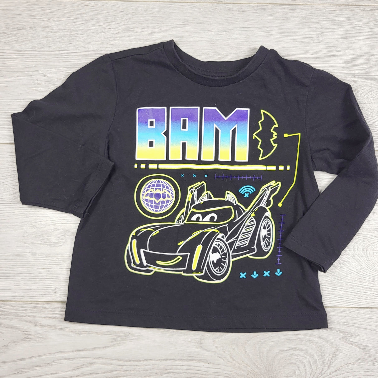 KARE1 - Black long sleeve Batman shirt. Size 3T