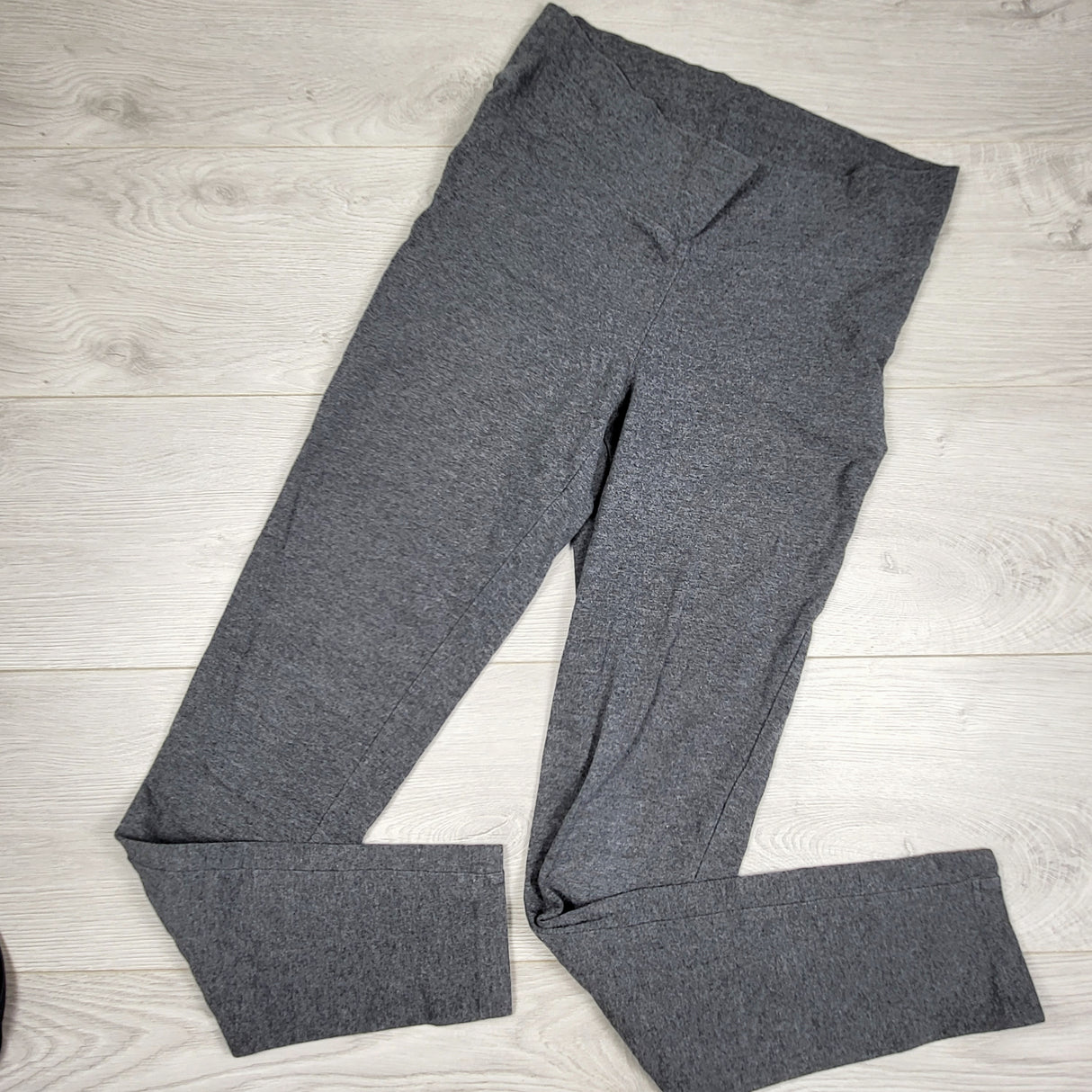 KARE1 - Ripe Maternity grey cotton maternity leggings. Size small