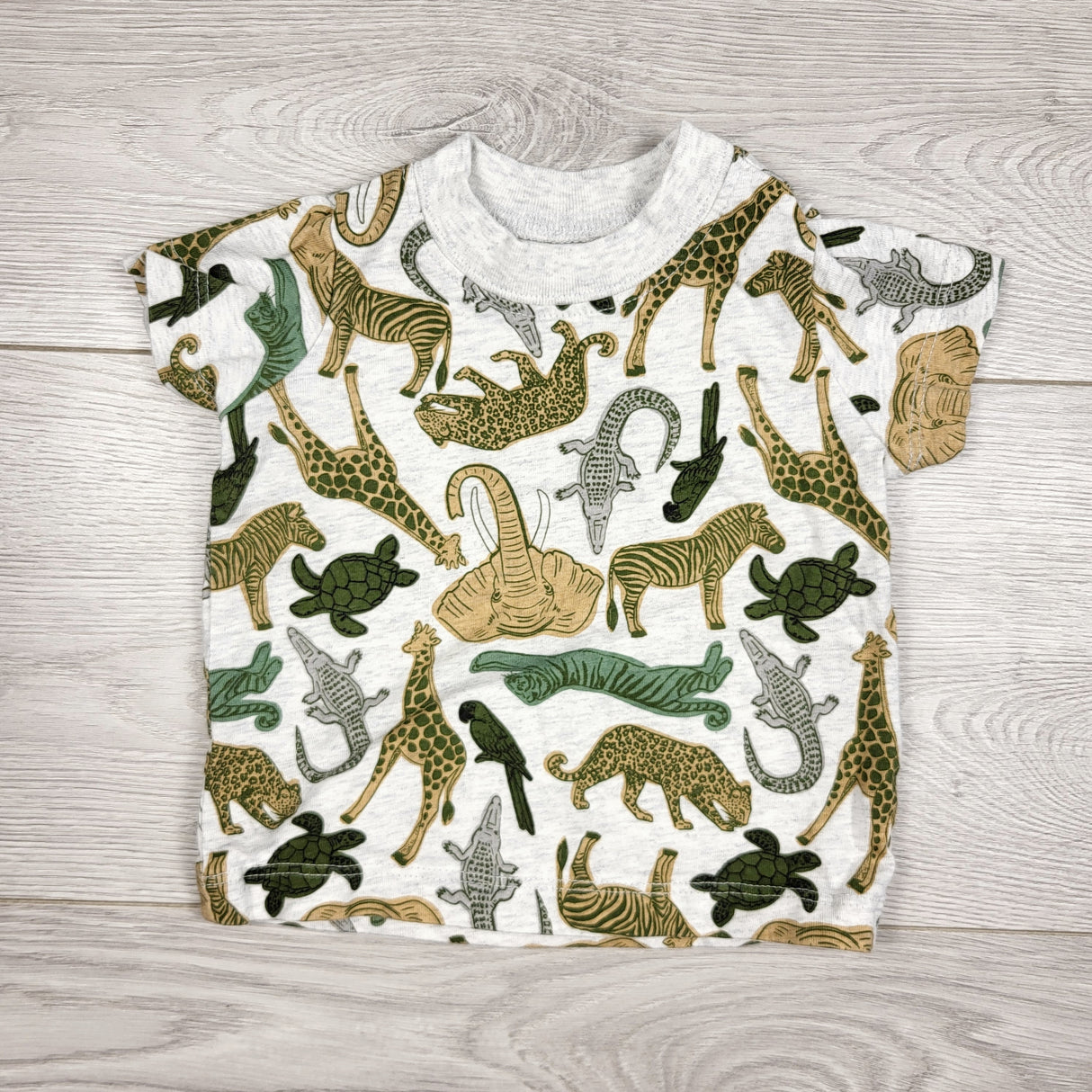 KARE1 - Carters grey safari animal t-shirt. Size 3 months