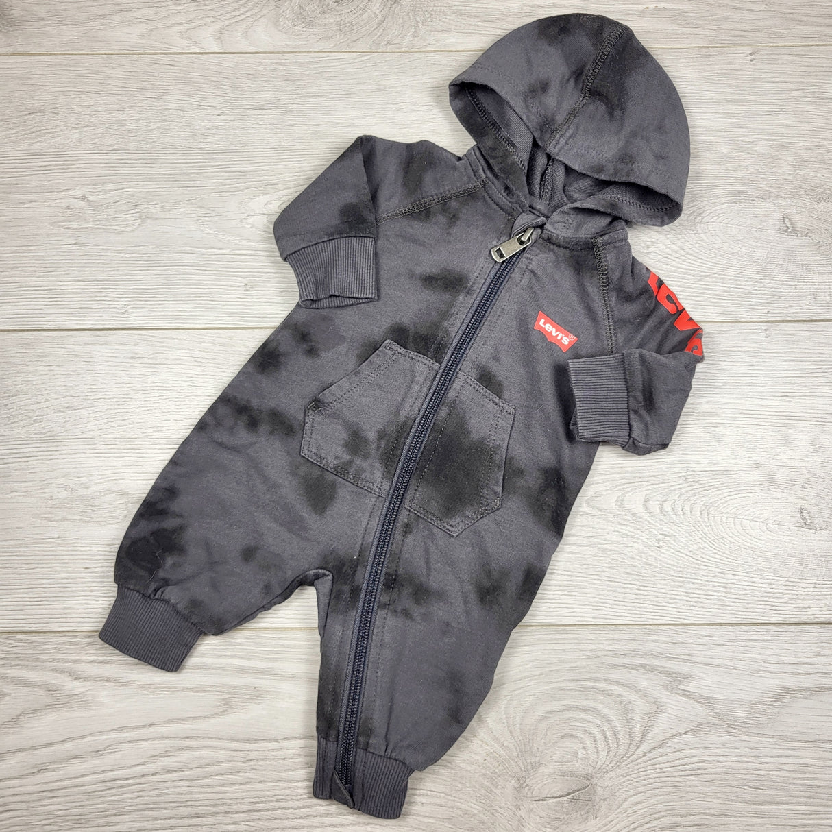 KARE1- Levi's grey tie dye hooded sweatshirt romper. Newborn size