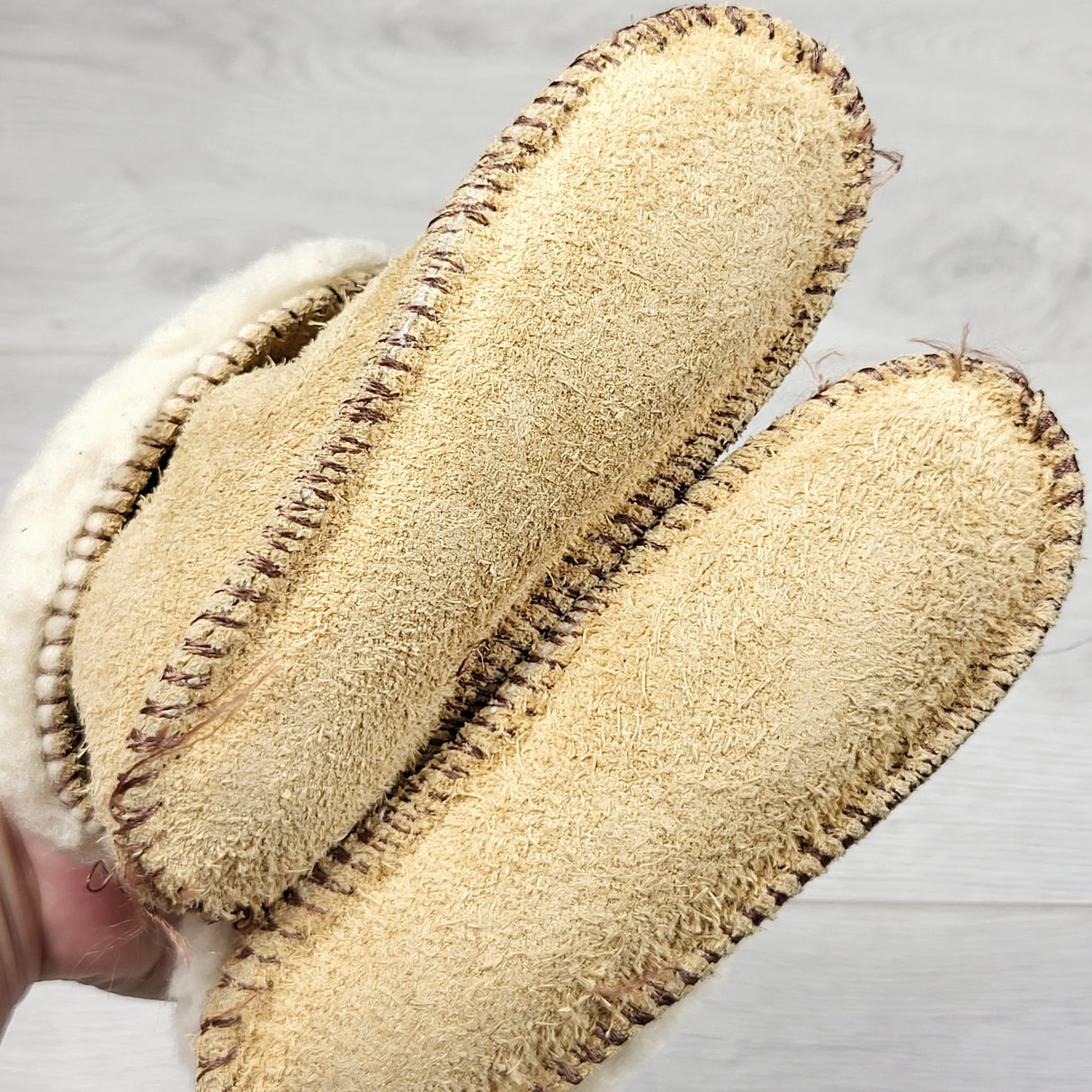 KARE2 - Handmade sheepskin slippers with shearling lining. Approx size 5 (toddler)