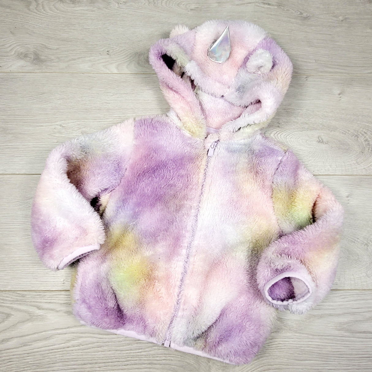 KHEN2 - Old Navy pastel plush zip up hoodie. Size 2T