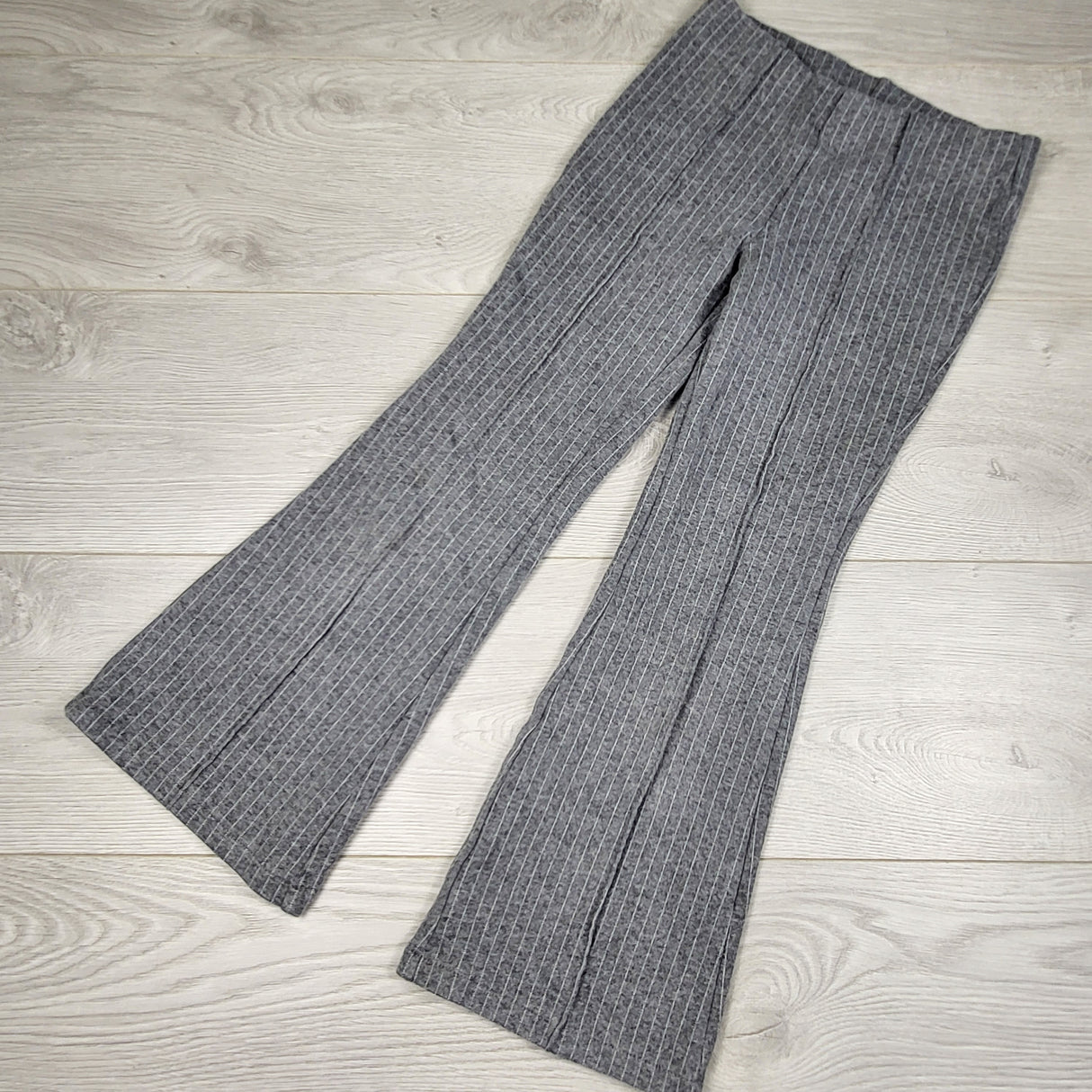 LMAC1 - H and M grey striped moto style flare leg pants. Size 7/8