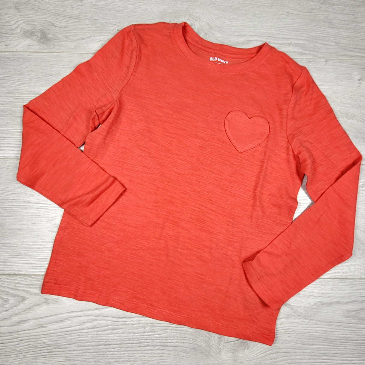 LMAC1 - Old Navy red long sleeved top with heart pocket. Size 8