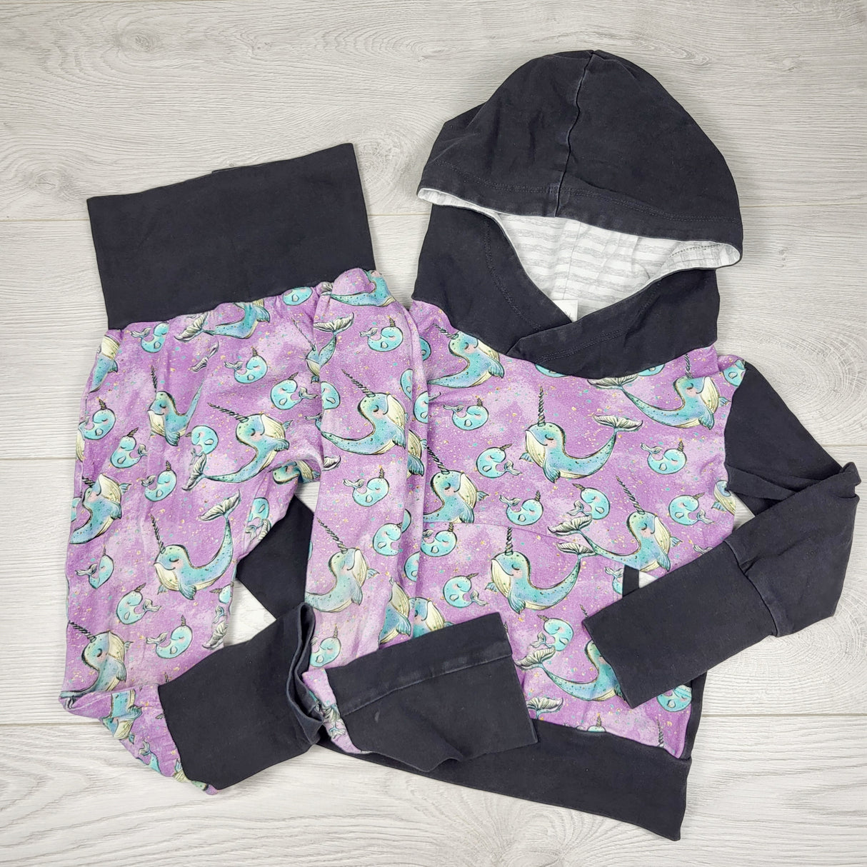 PBQ1 - Sugar Sandwich Design handmade 2pc Narwhal set. Size 1-3 Years 🍁
