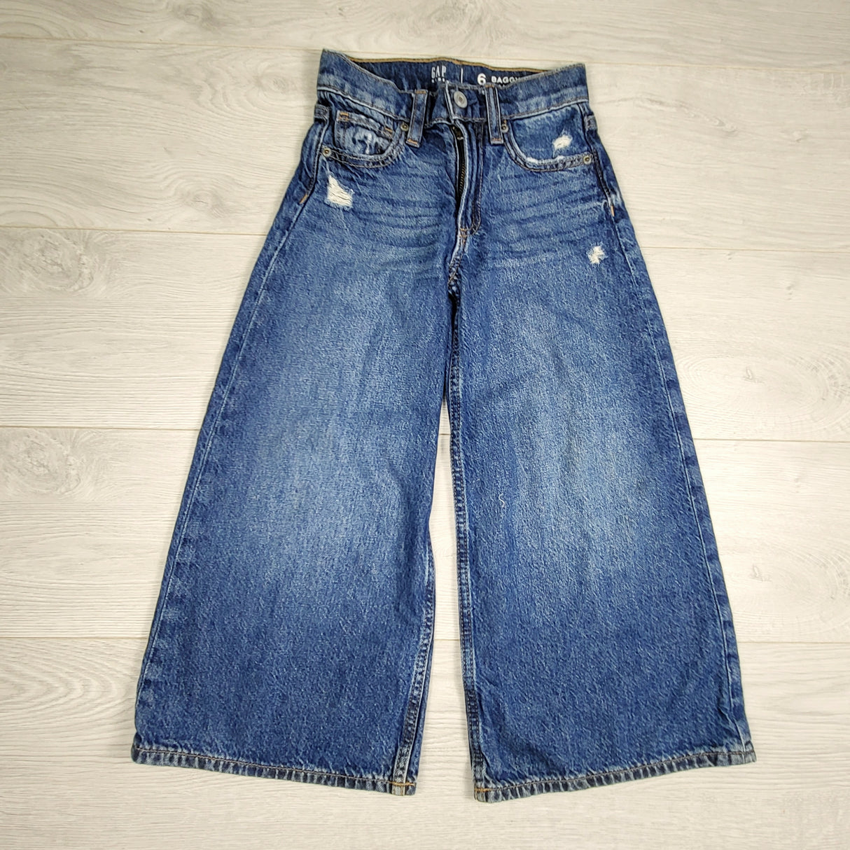 BNG1 - Gap distressed baggy balloon jeans. Size 6