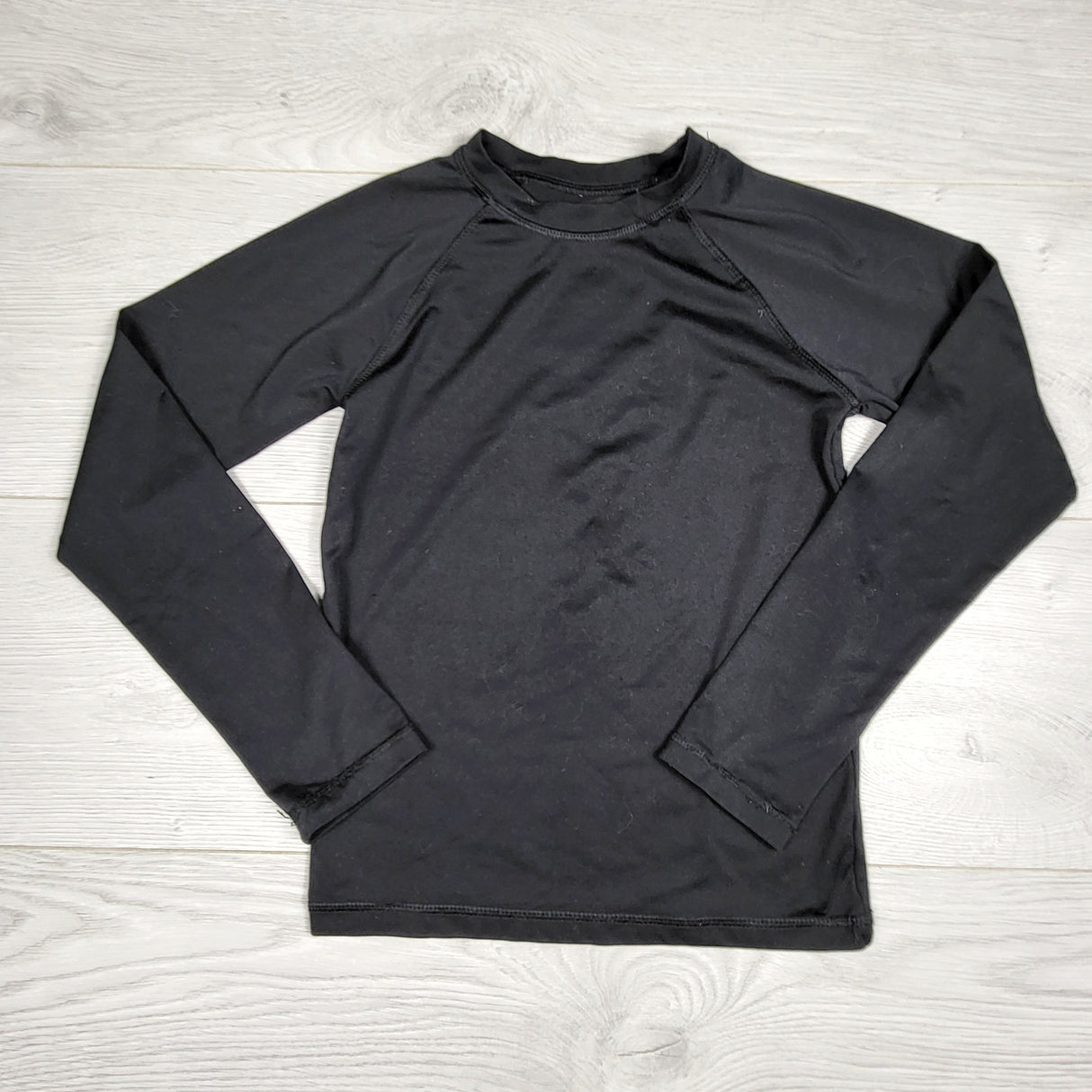 BNG1 - Joe Fresh black long sleeved active top. Size small (6/7ish)