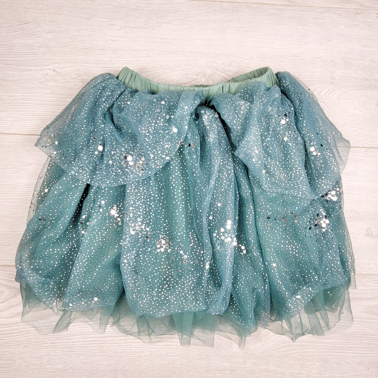 BNG1 - The Wishing Elephant green tulle skirt with sequins. Size 4/5T