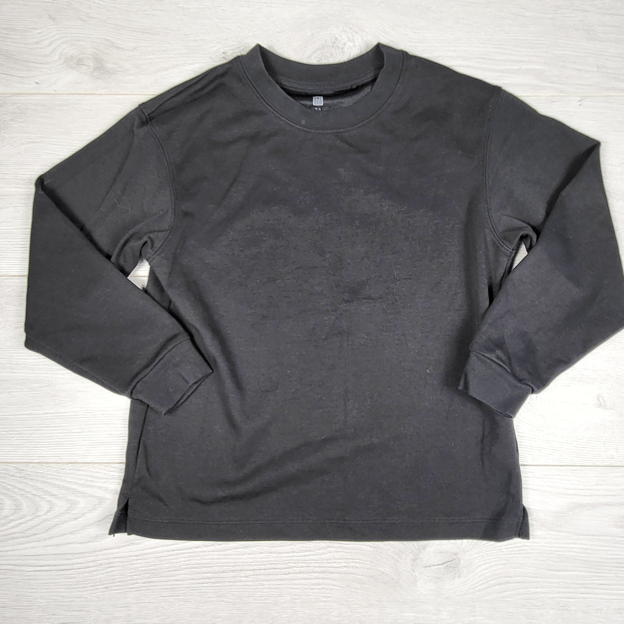 BNG2 - Uniqlo black crewneck top. Size 7/8