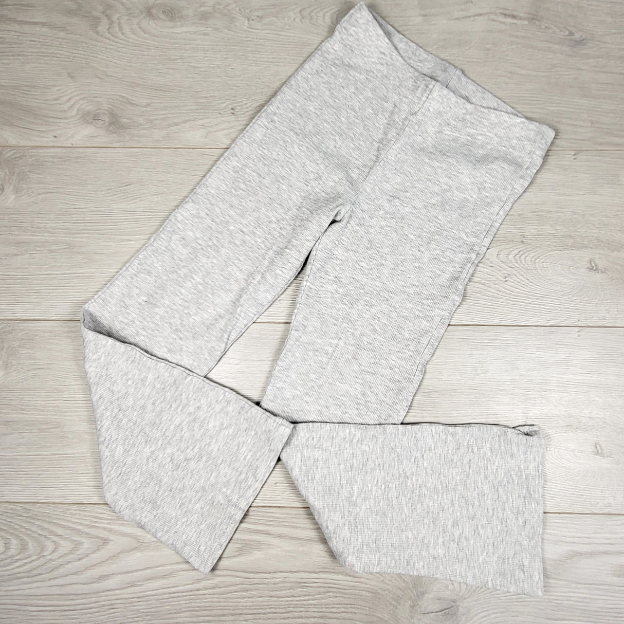 BNG2 - Joe grey ribbed flare leggings. Size 7/8